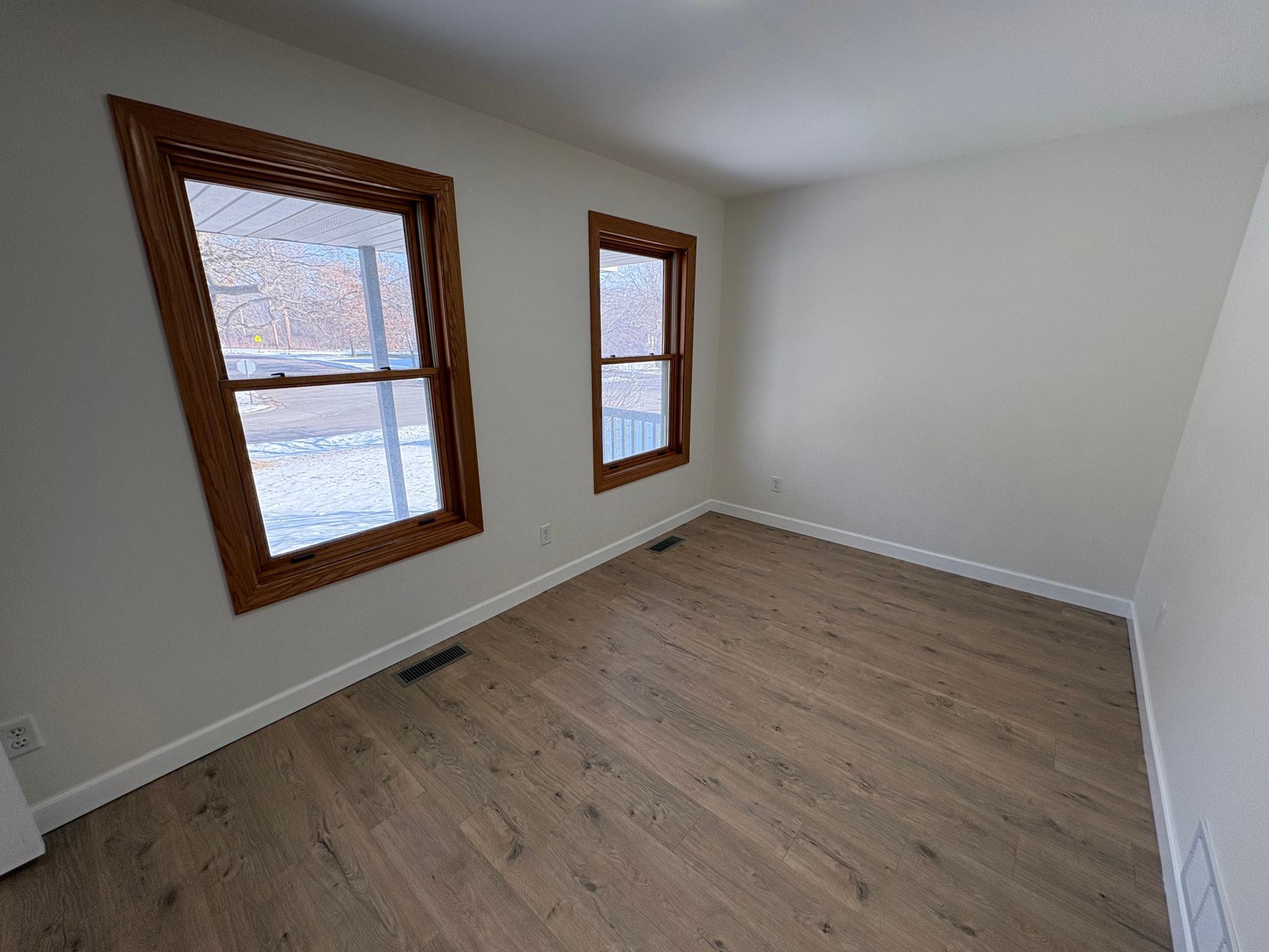 2424 Briar Oakes Boulevard Property Photo 6