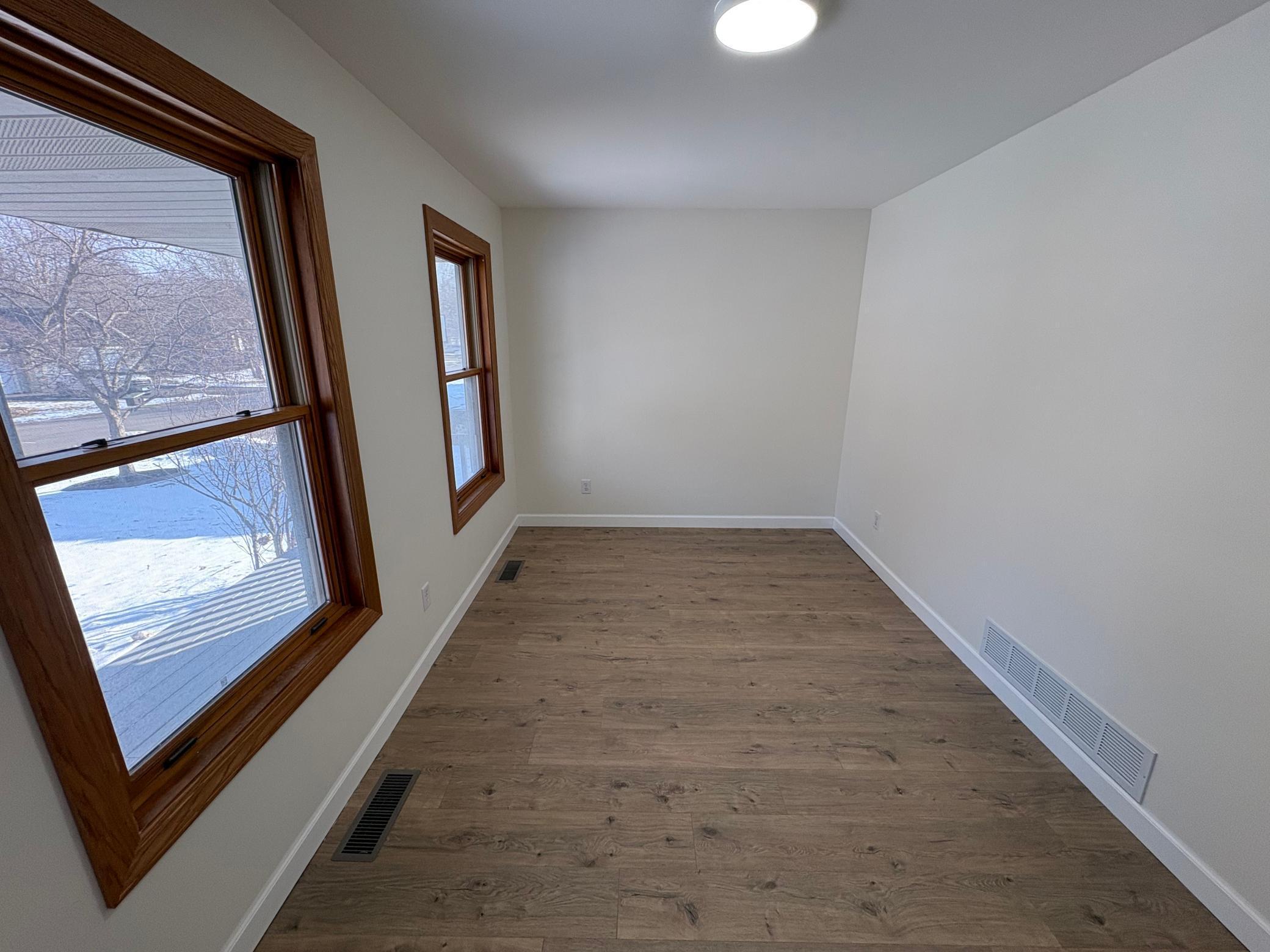 2424 Briar Oakes Boulevard Property Photo 7