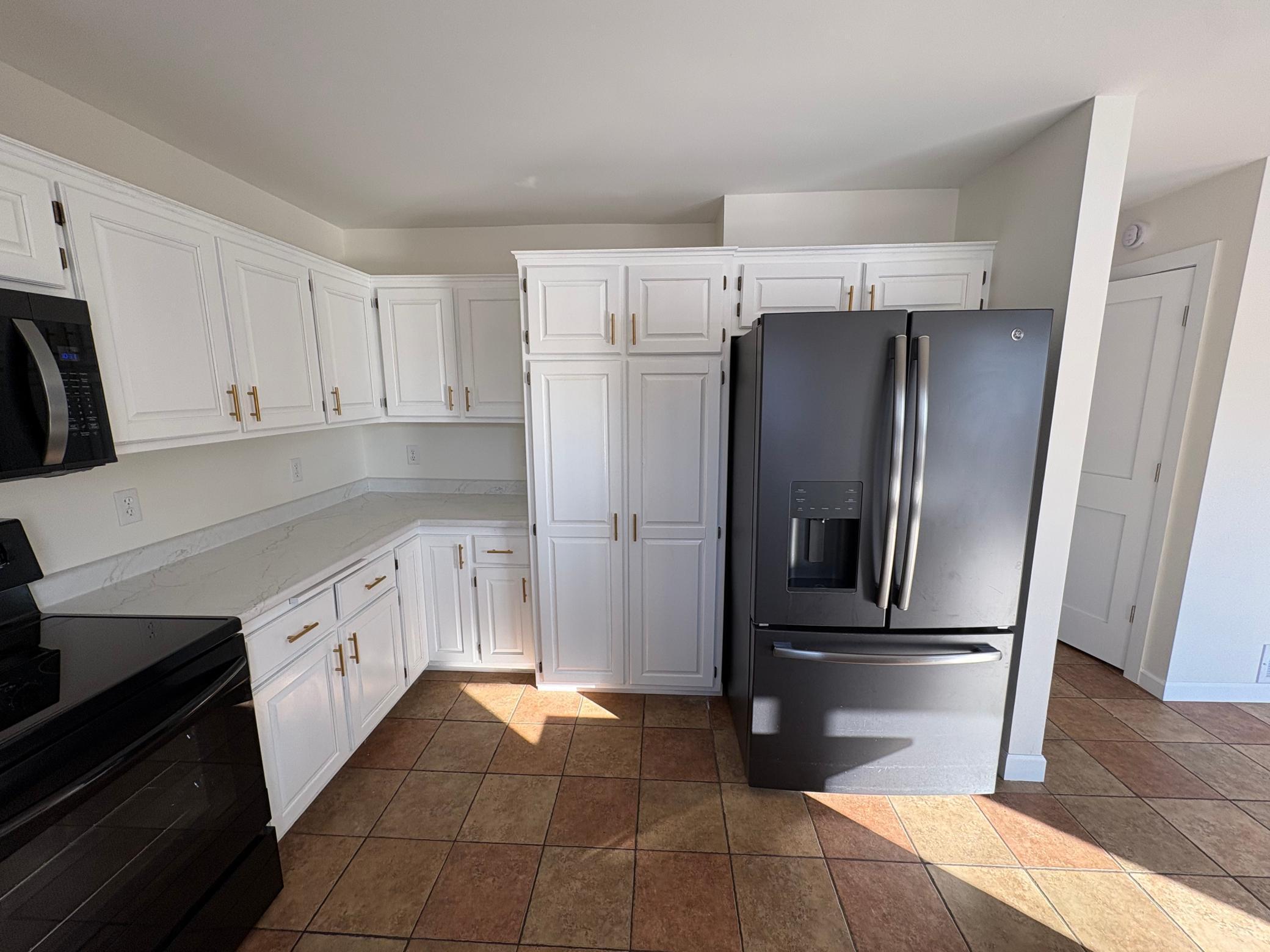 2424 Briar Oakes Boulevard Property Photo 11