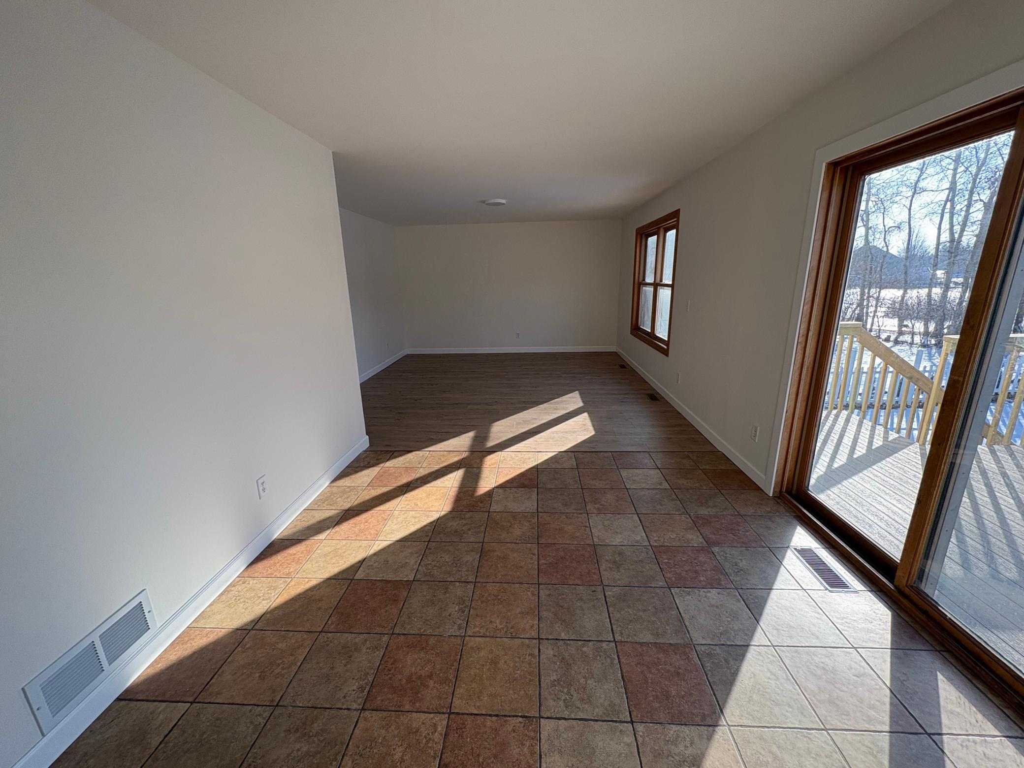 2424 Briar Oakes Boulevard Property Photo 13