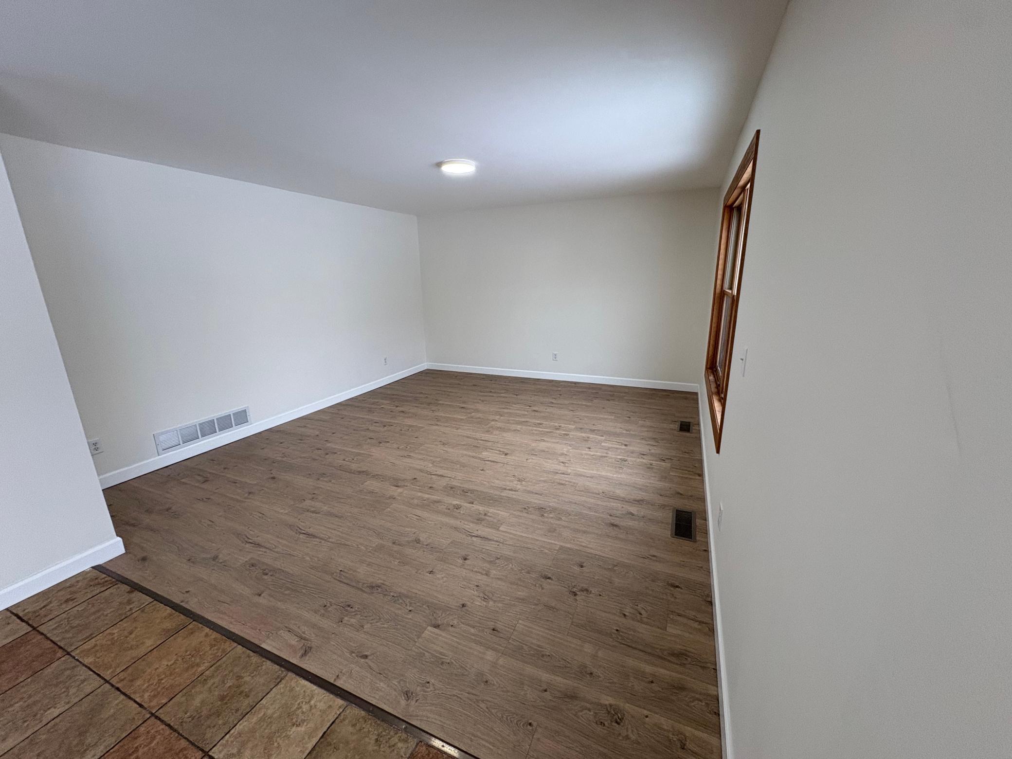 2424 Briar Oakes Boulevard Property Photo 14