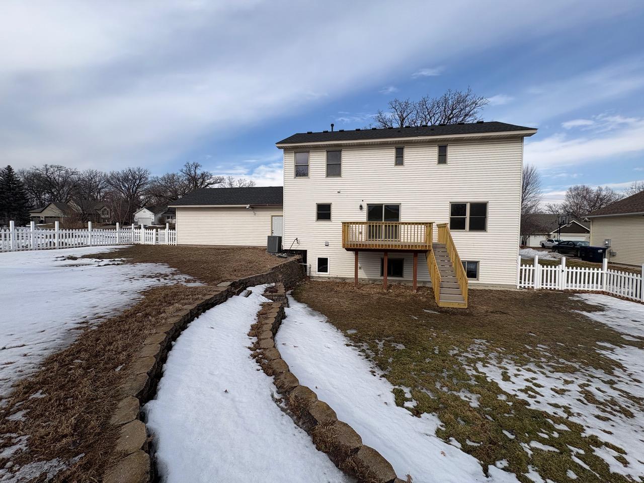 2424 Briar Oakes Boulevard Property Photo 44