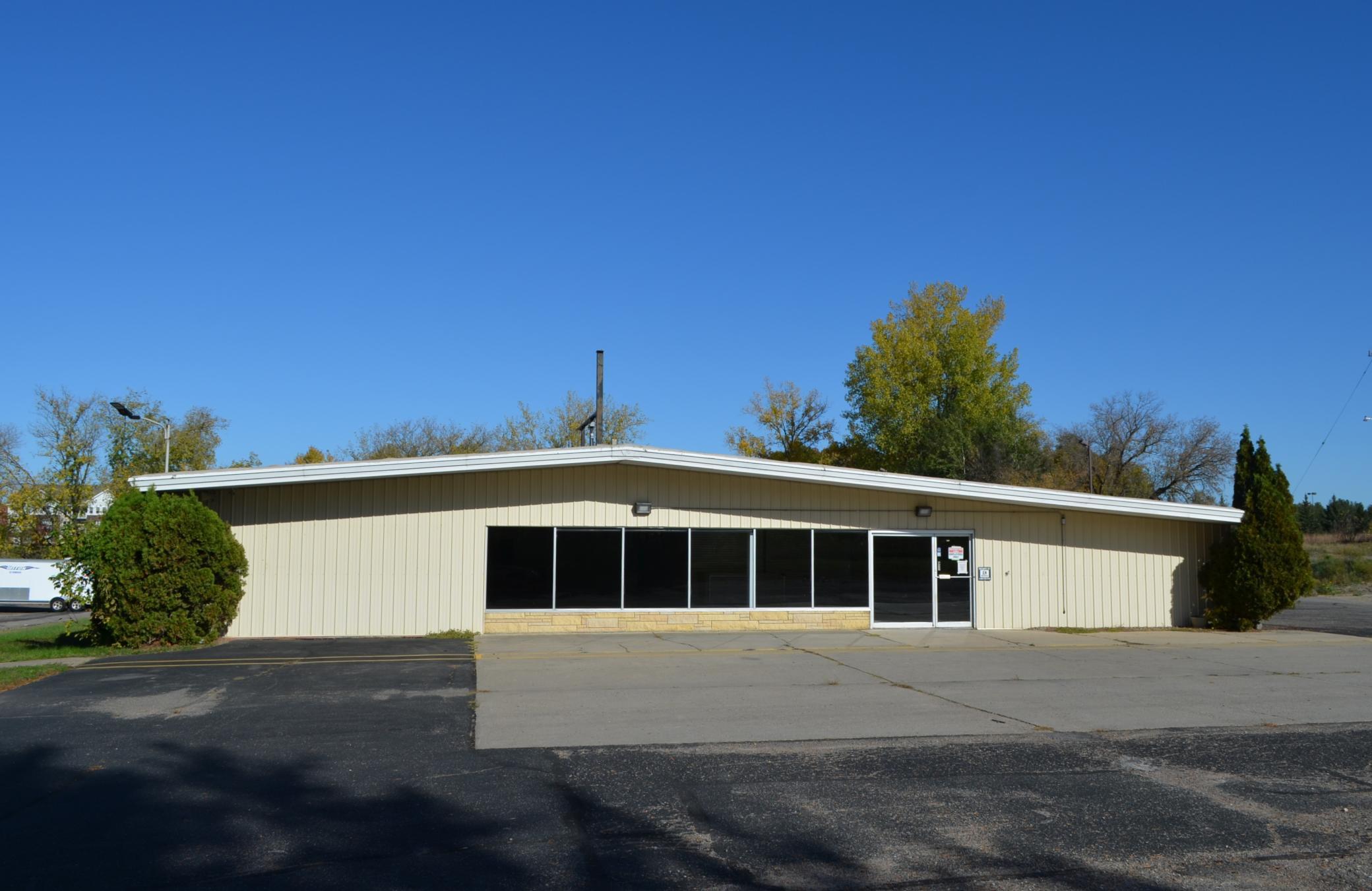 8194 Fairview Road Property Photo 1