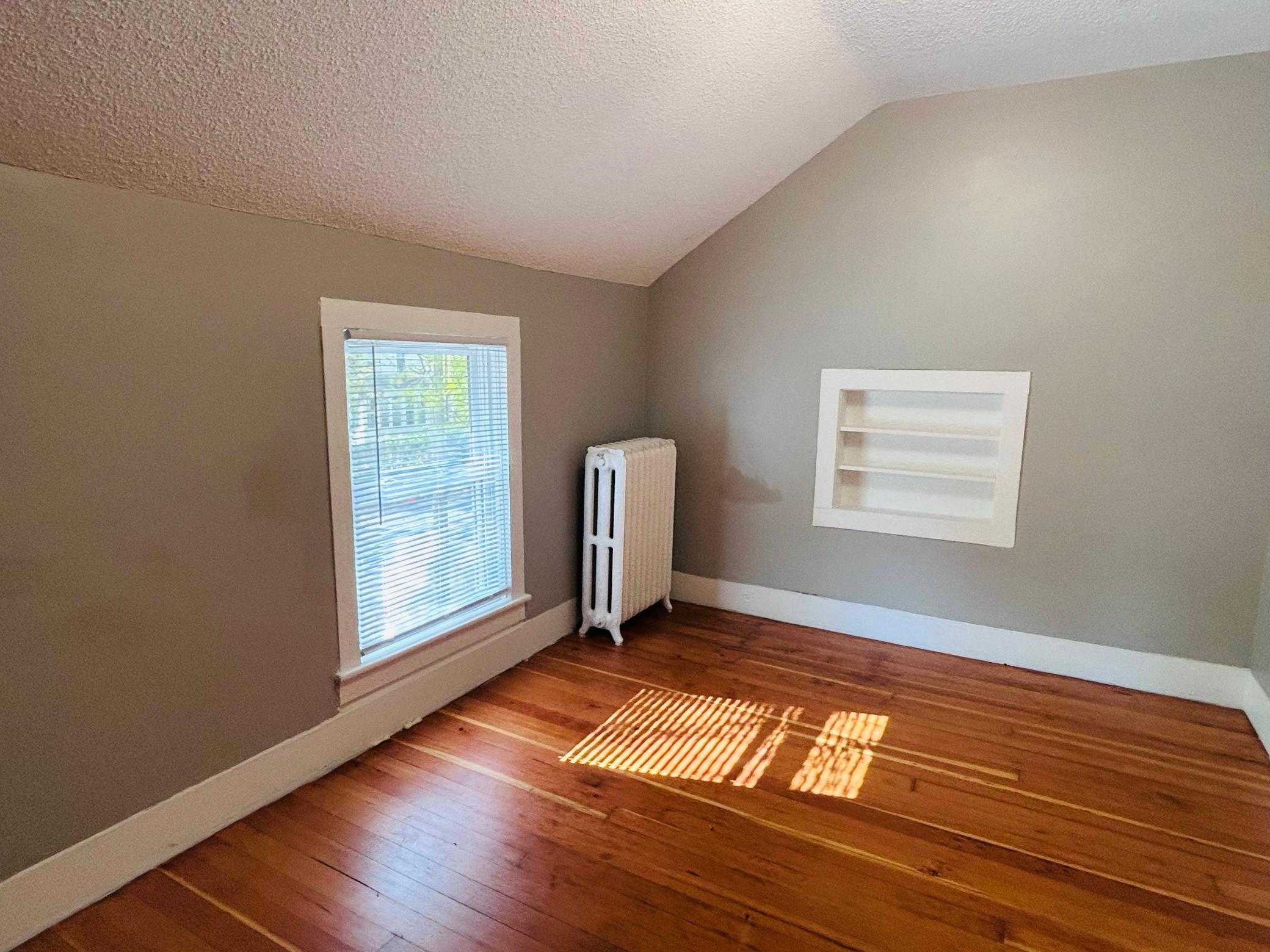 567 Livingston Avenue Property Photo 9
