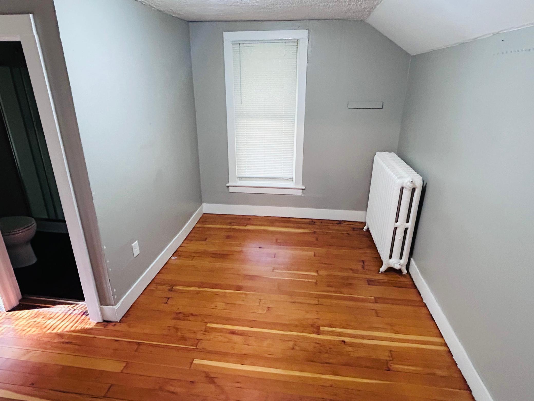 567 Livingston Avenue Property Photo 11
