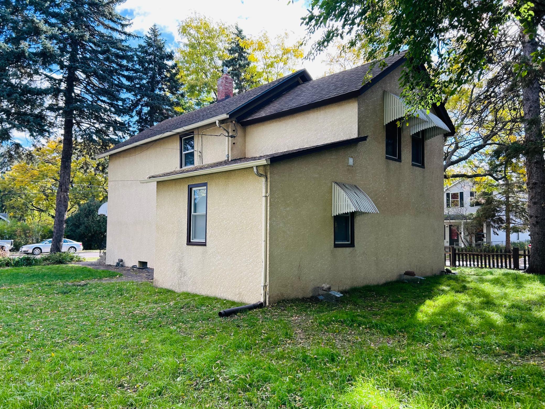 567 Livingston Avenue Property Photo 13