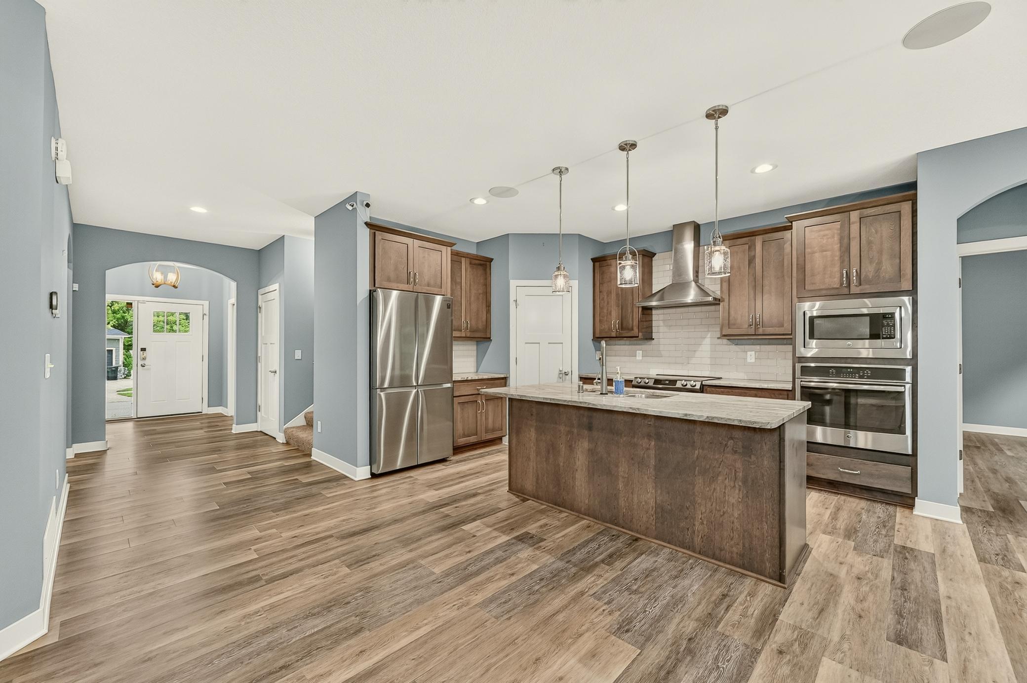 4283 Stone Point Drive Ne Property Photo 3