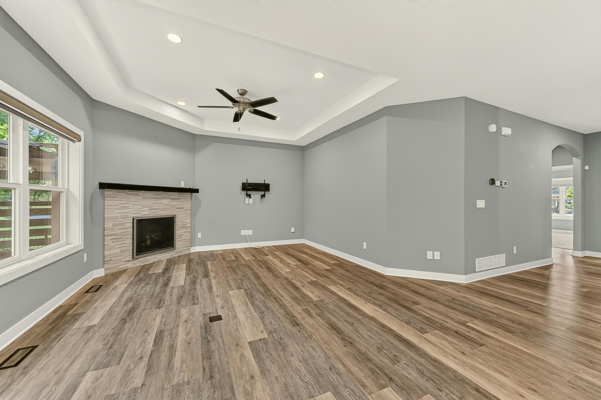 4283 Stone Point Drive Ne Property Photo 6