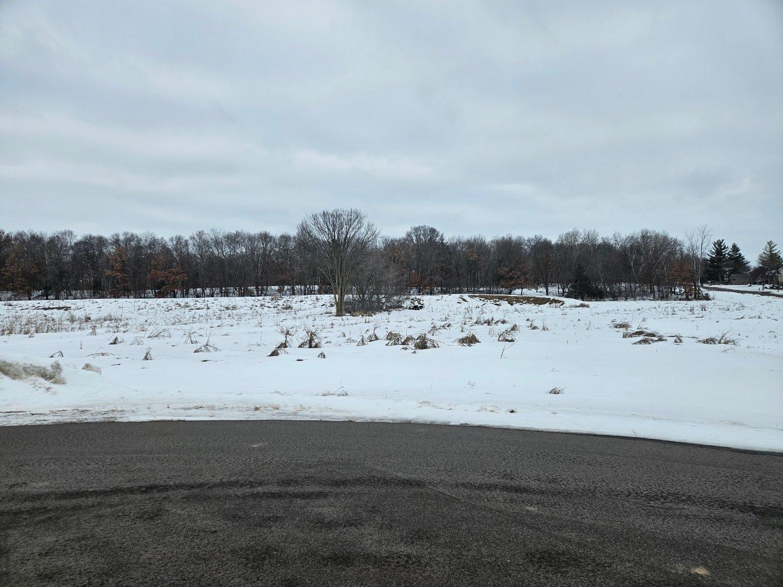 Lot 5, Block 3 1st St Ne Property Photo 1