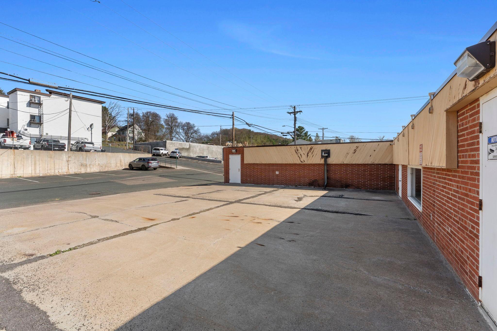 102/106 N Washington Street Property Photo 57