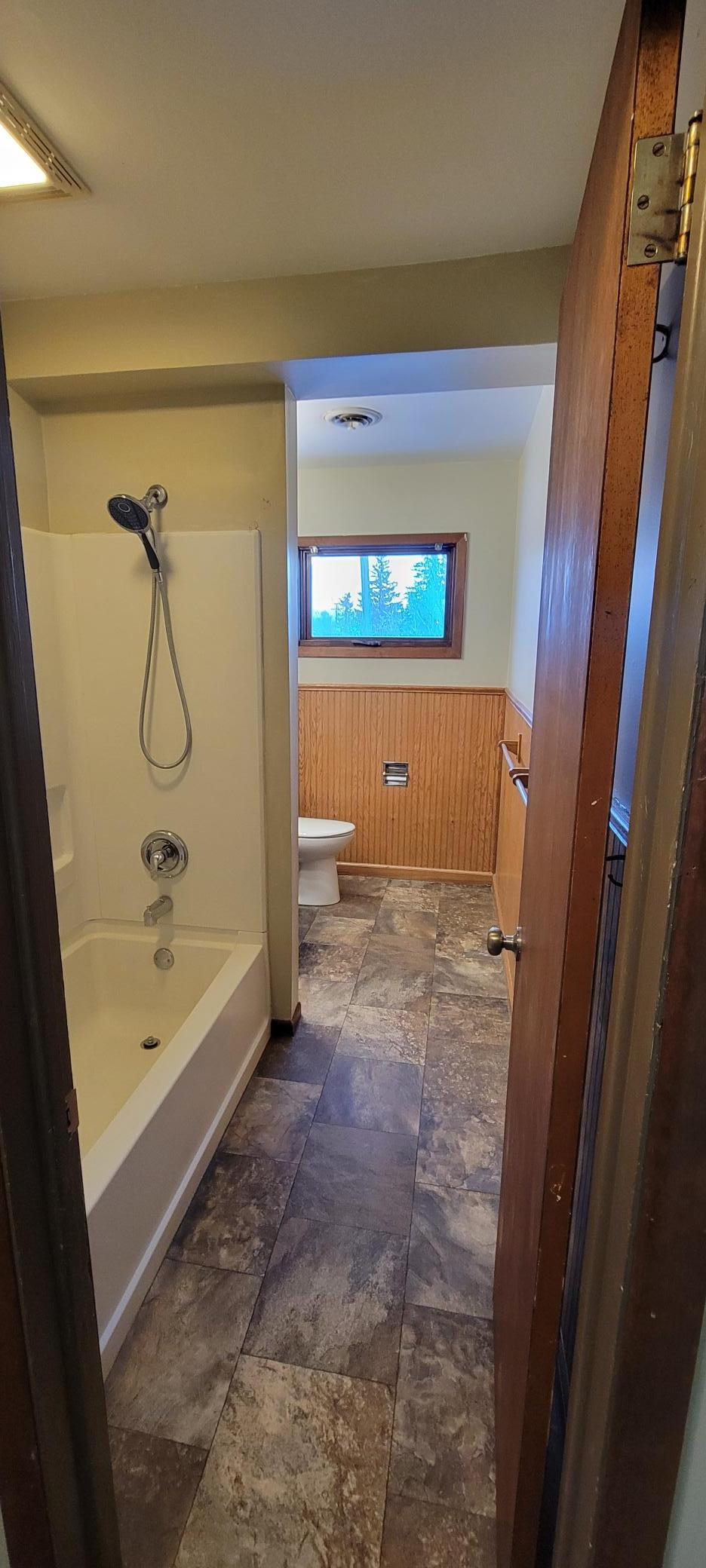 412 E Hamilton Avenue Property Photo 10