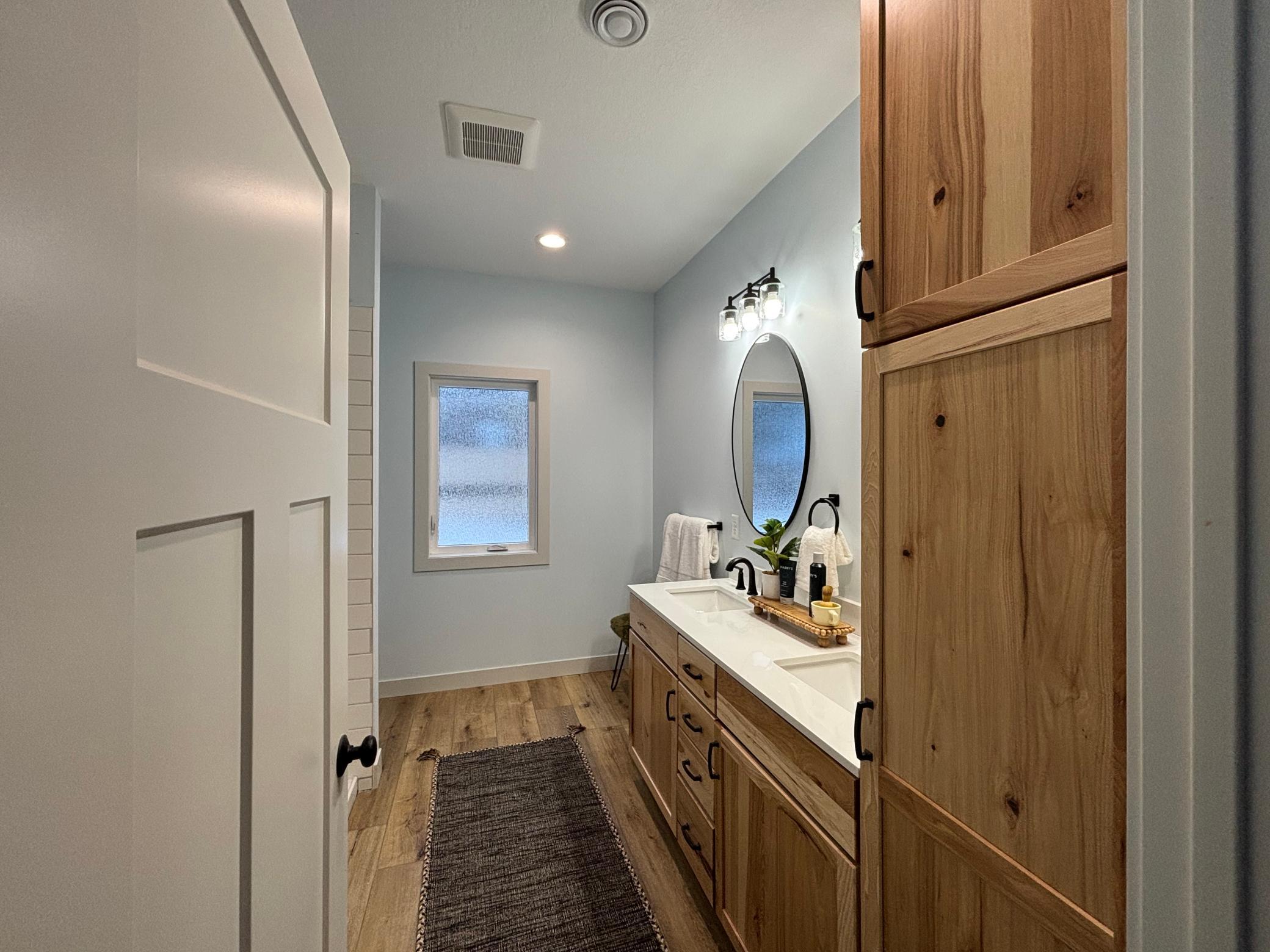 16 Tower Street Property Photo 15