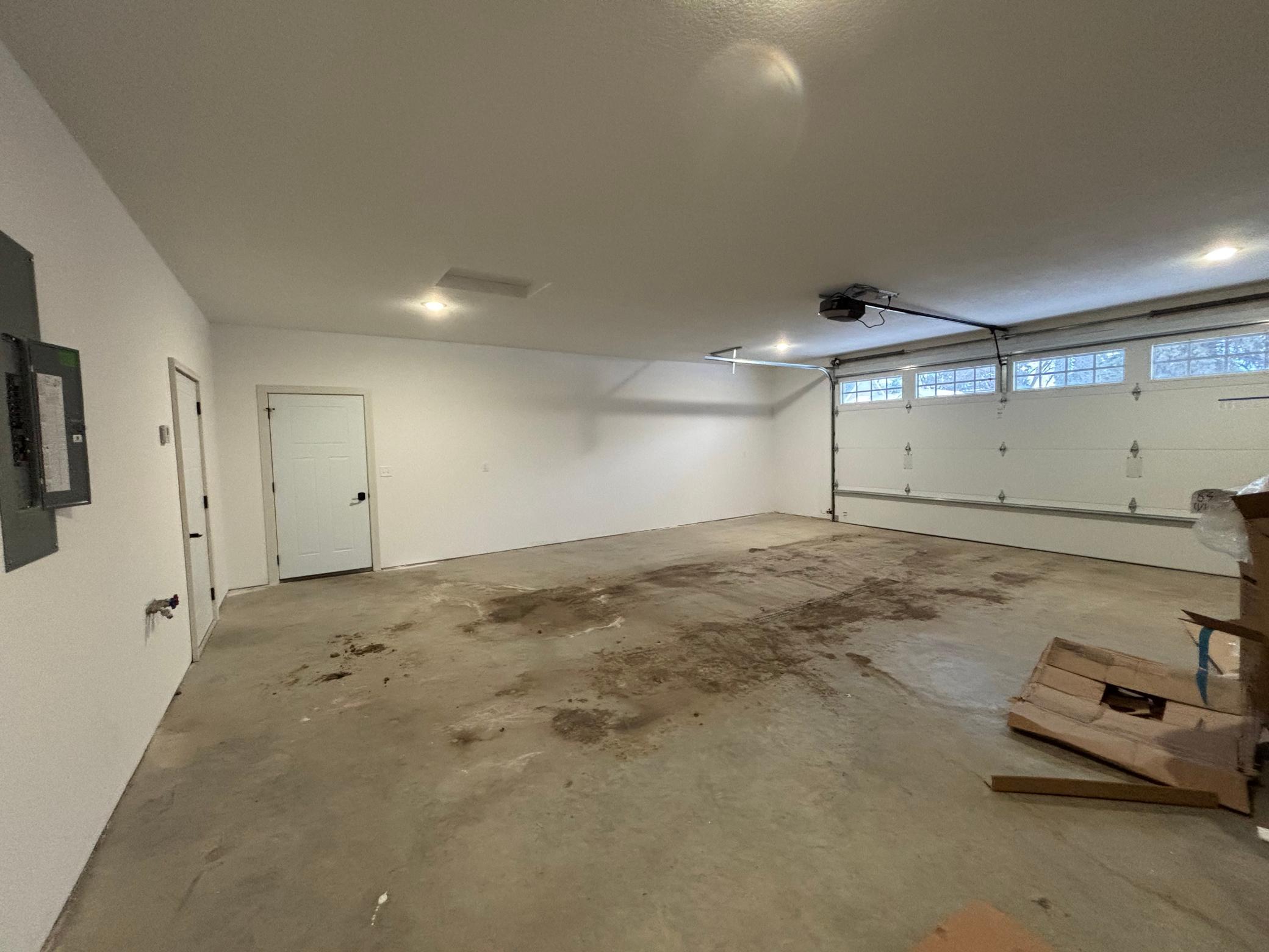 16 Tower Street Property Photo 33