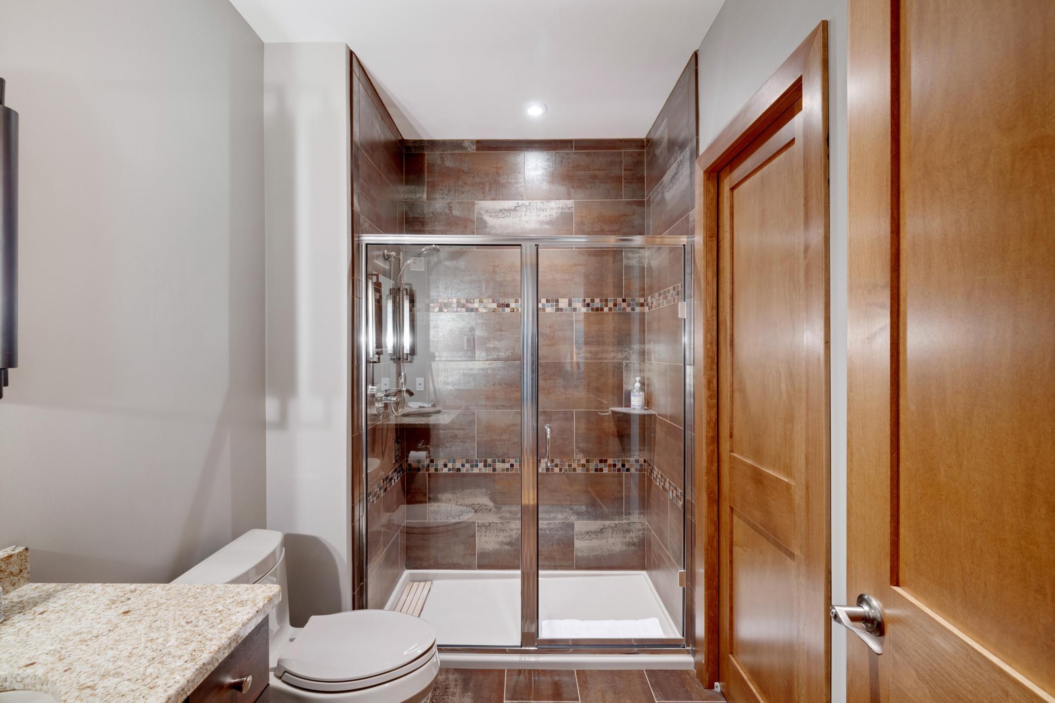 300 Broadway N 305 Property Photo 19