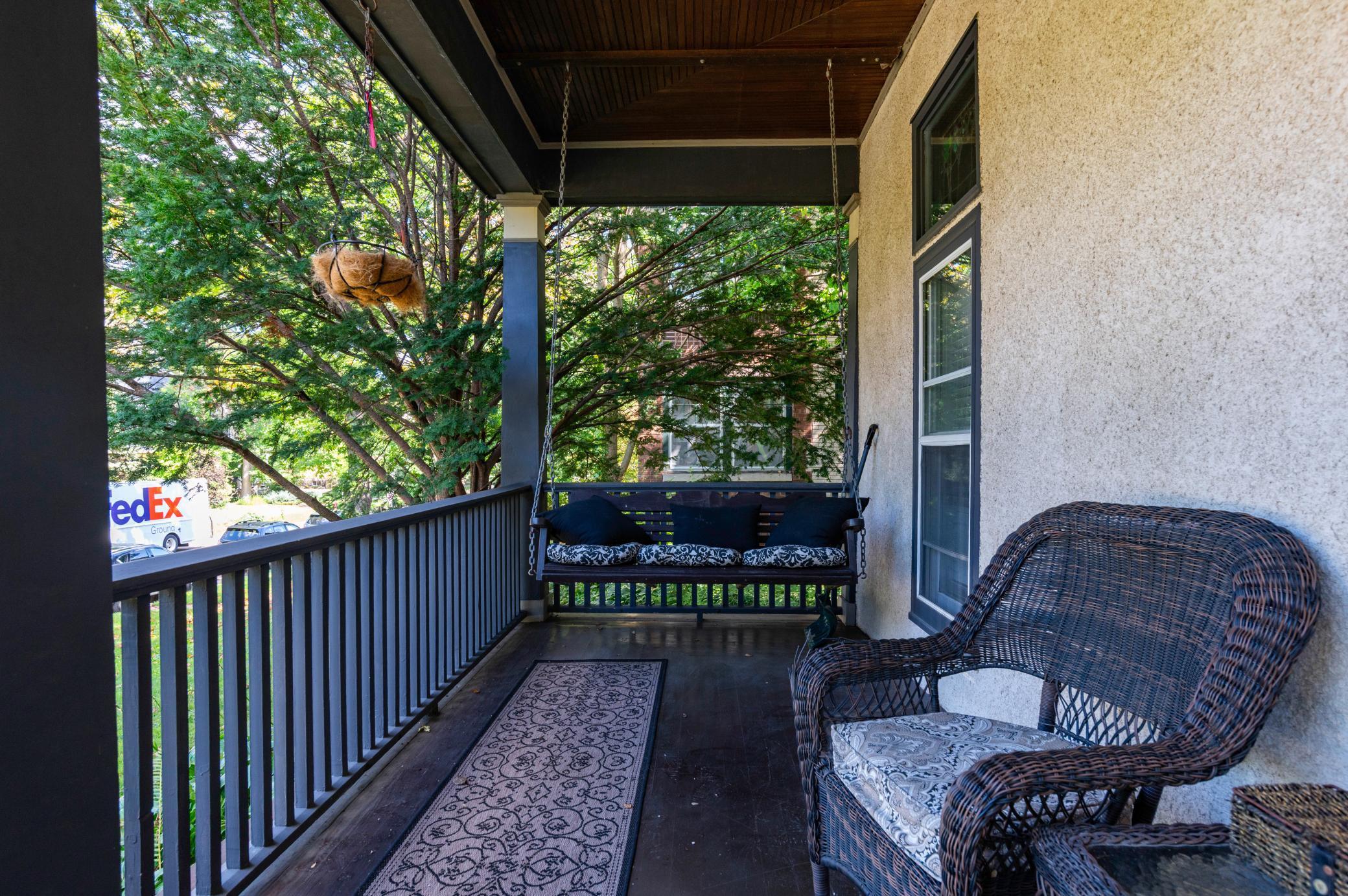 846 Lincoln Avenue Property Photo 4