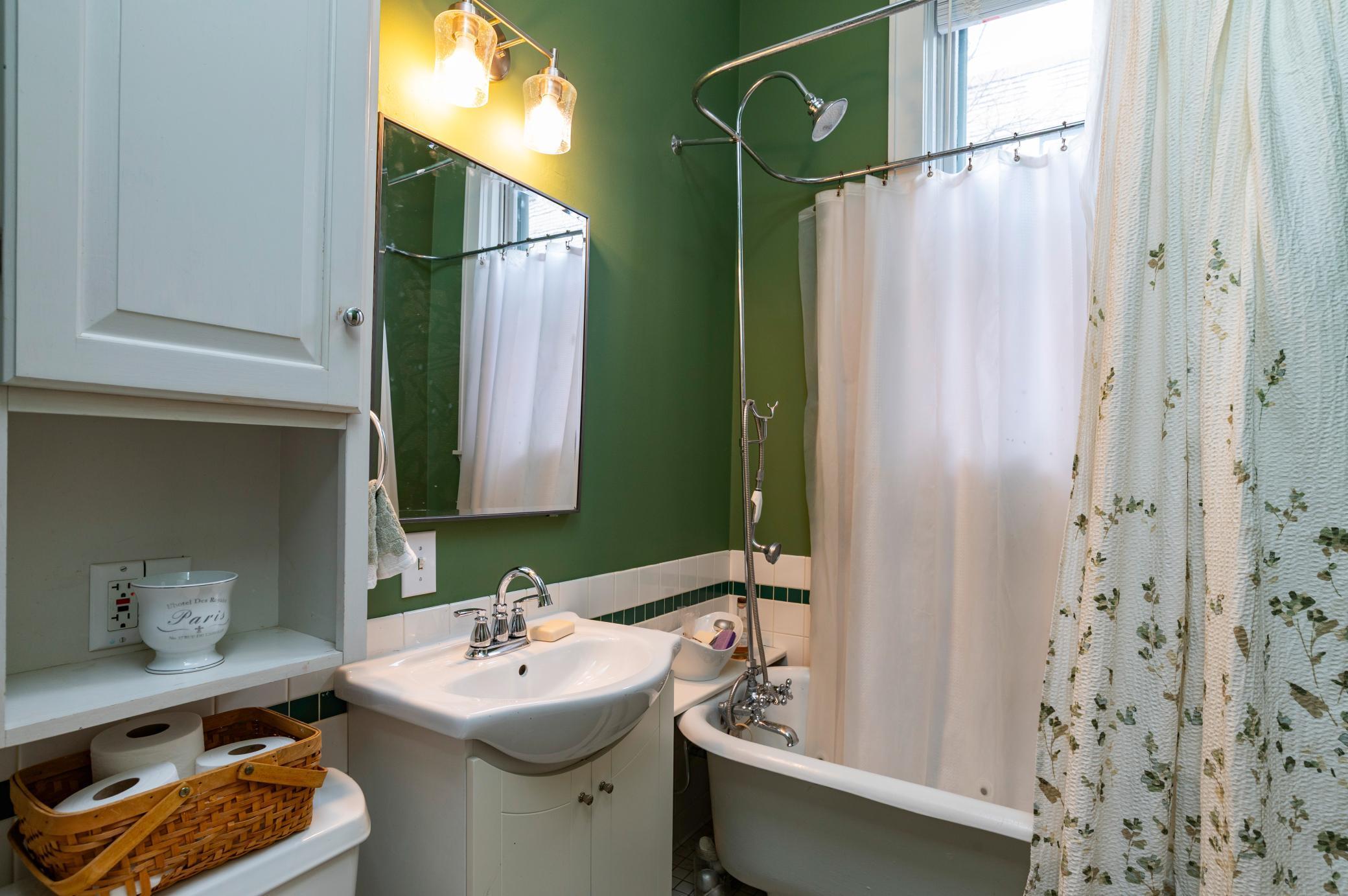 846 Lincoln Avenue Property Photo 16