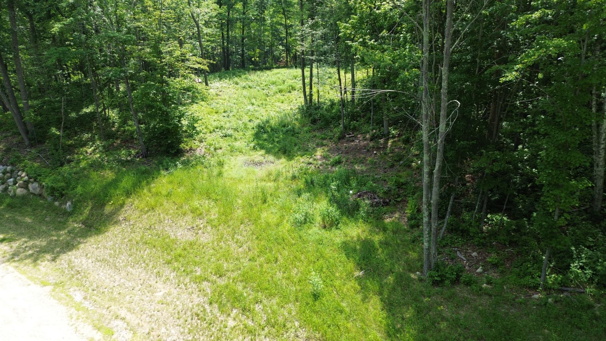 480 Ridgeway Lane Property Photo 2