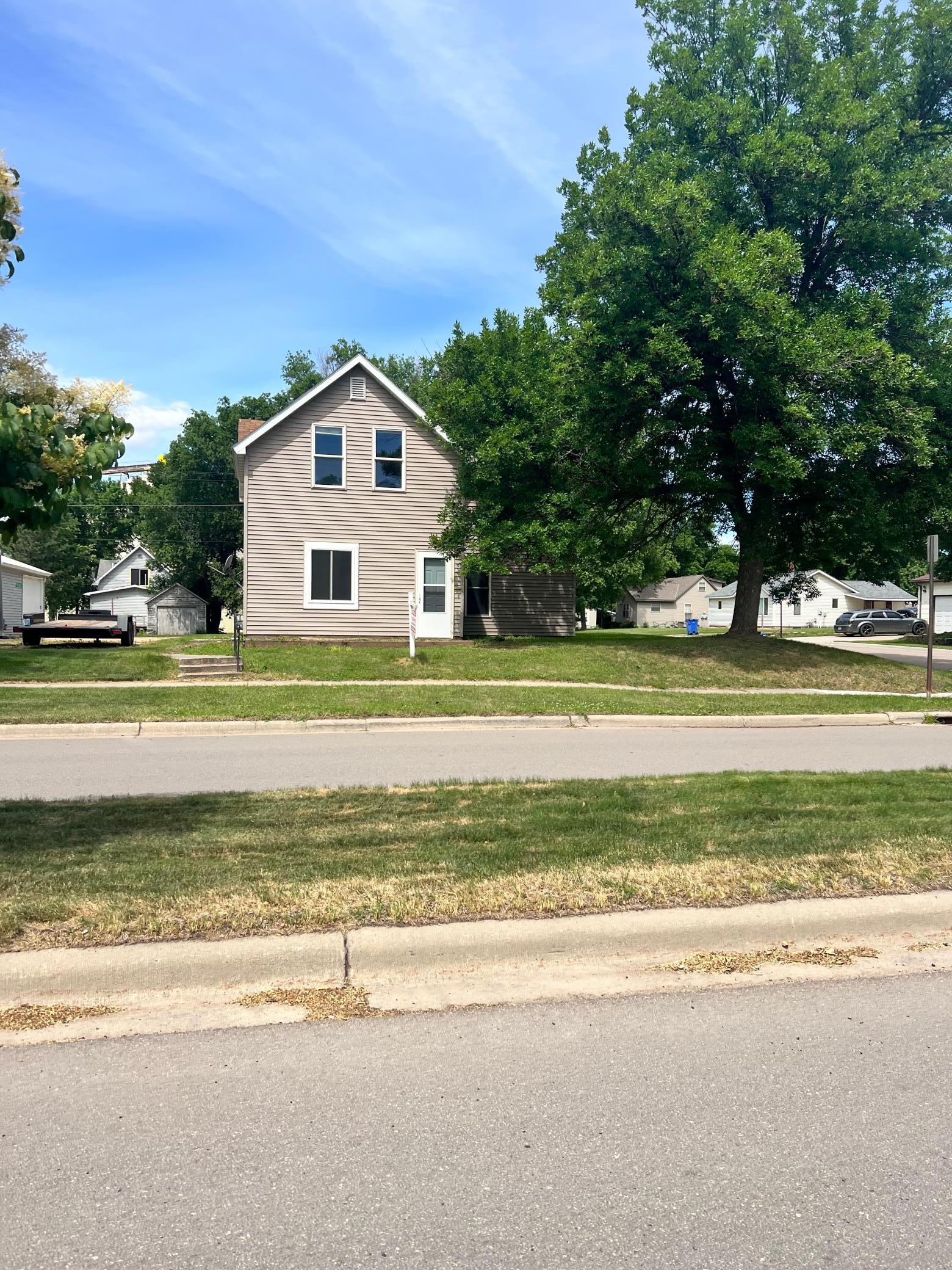 310 6th Street Property Photo 1