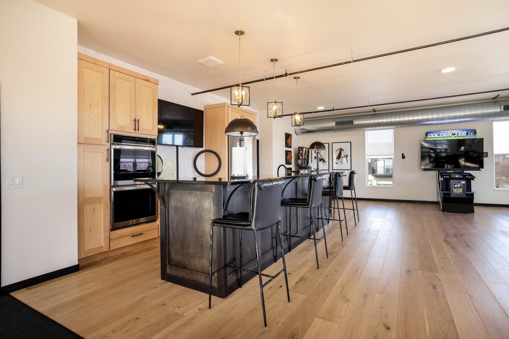 28 7th Street Ne Foundry Property Photo 6