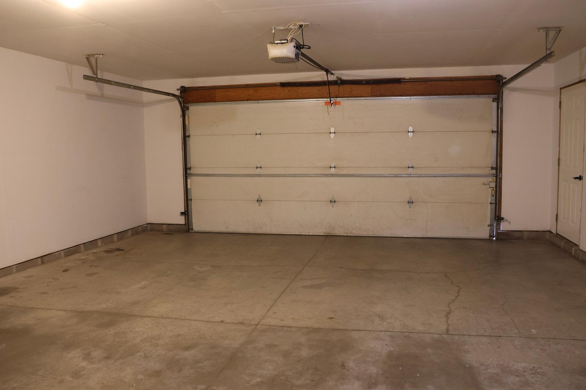 811 Stonehaven Path Property Photo 9