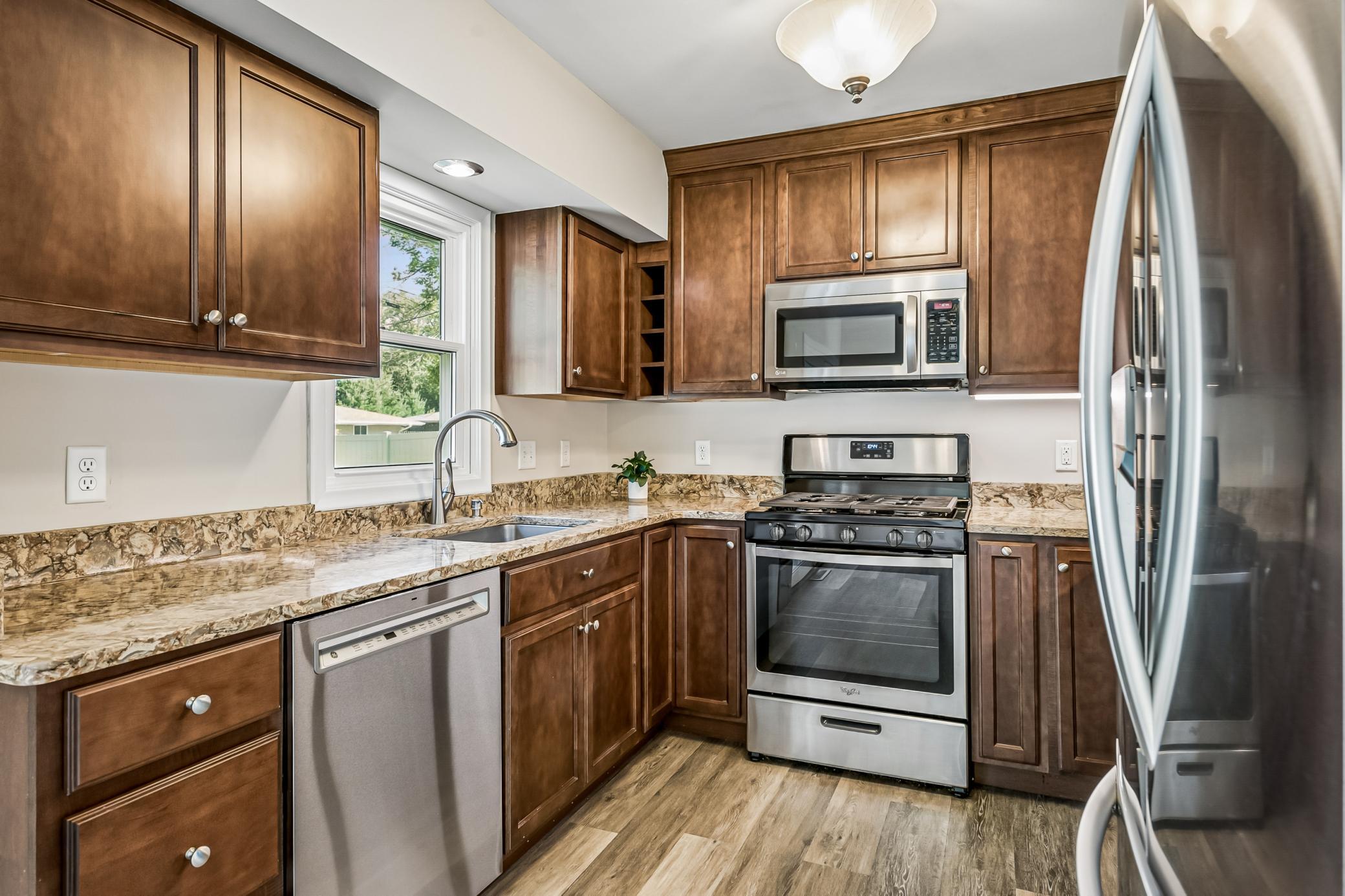 91 65 1/2 Way Ne Property Photo 6