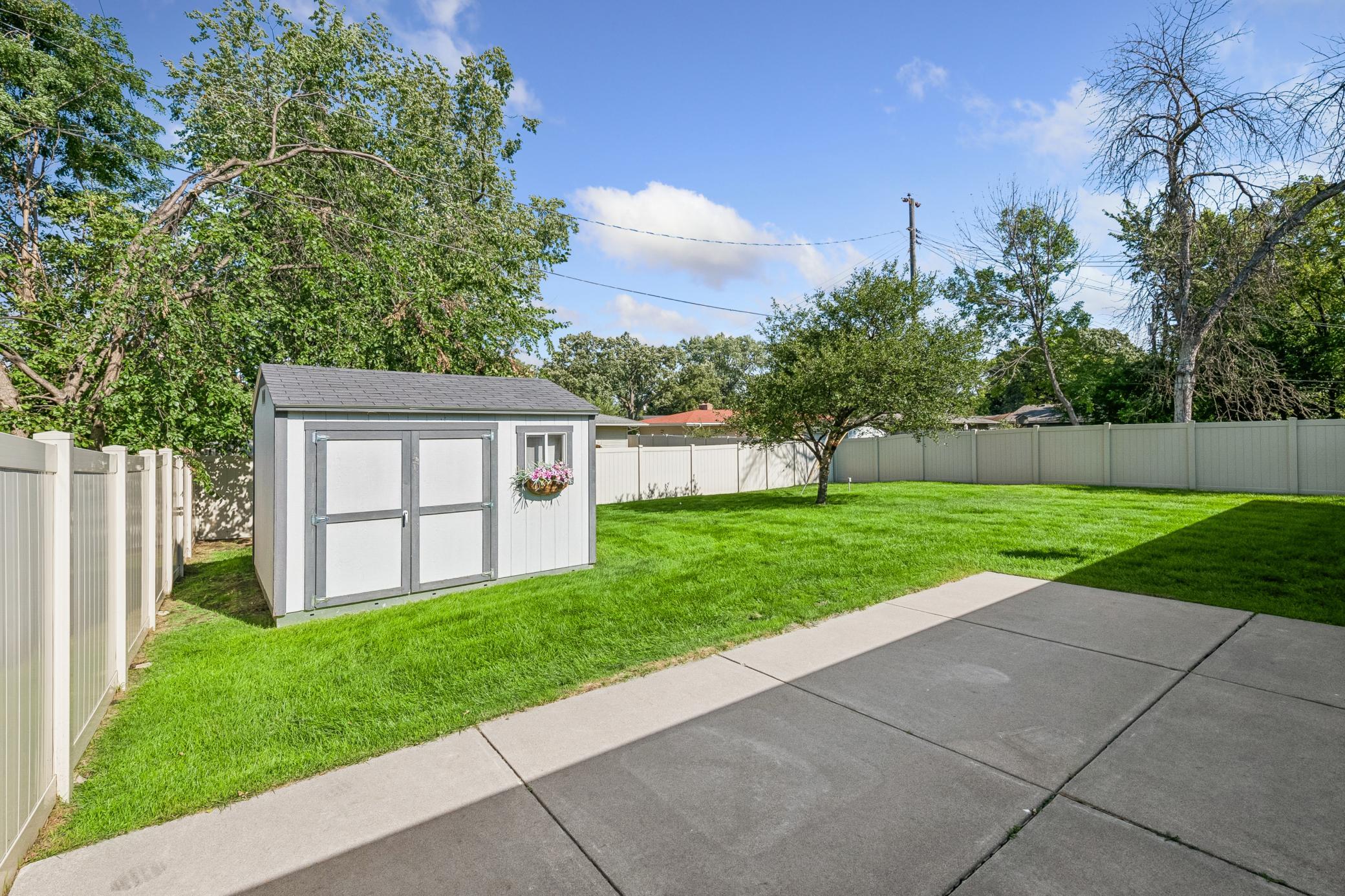 91 65 1/2 Way Ne Property Photo 26