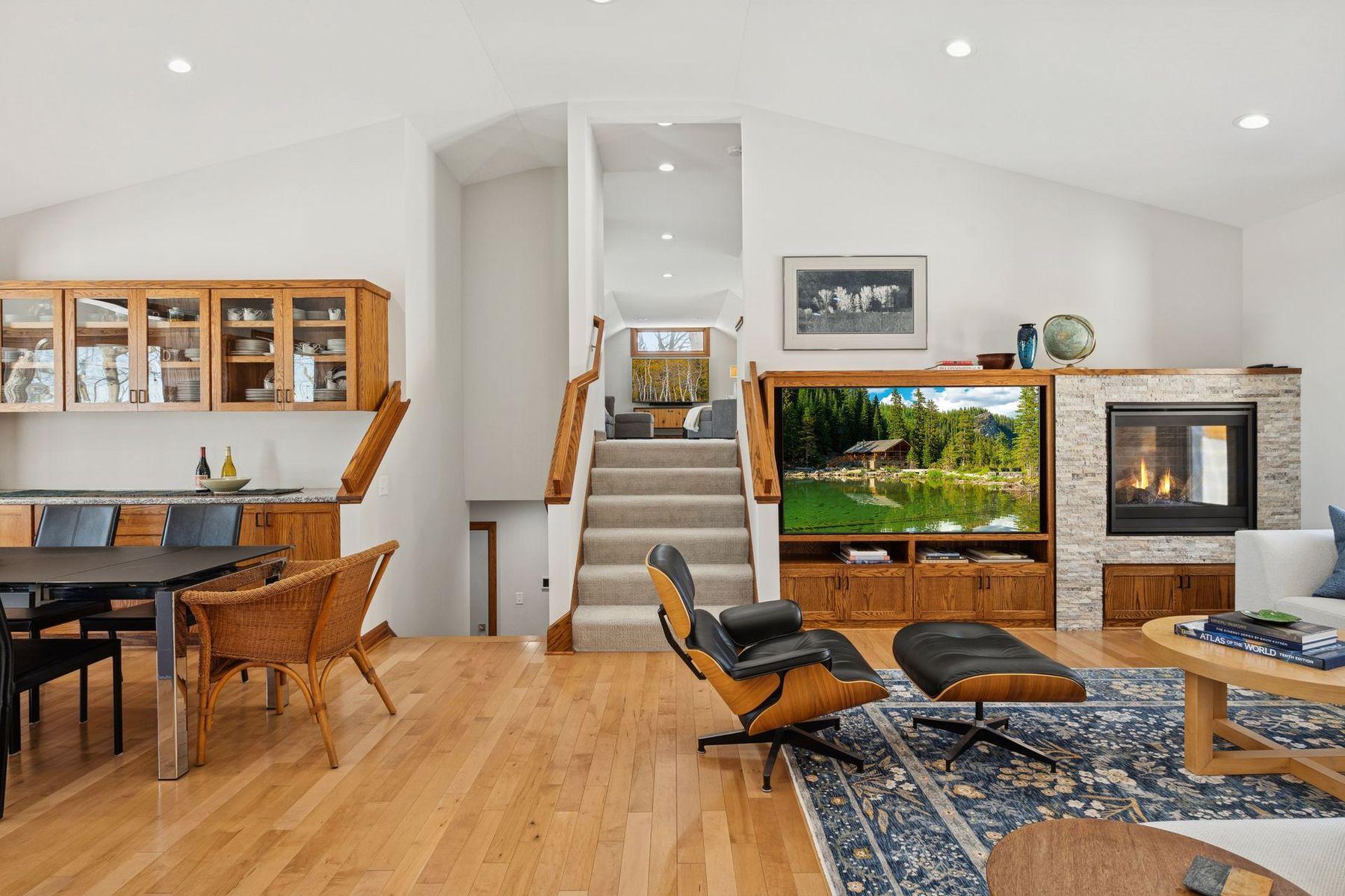 5517 Dickson Road Property Photo 17