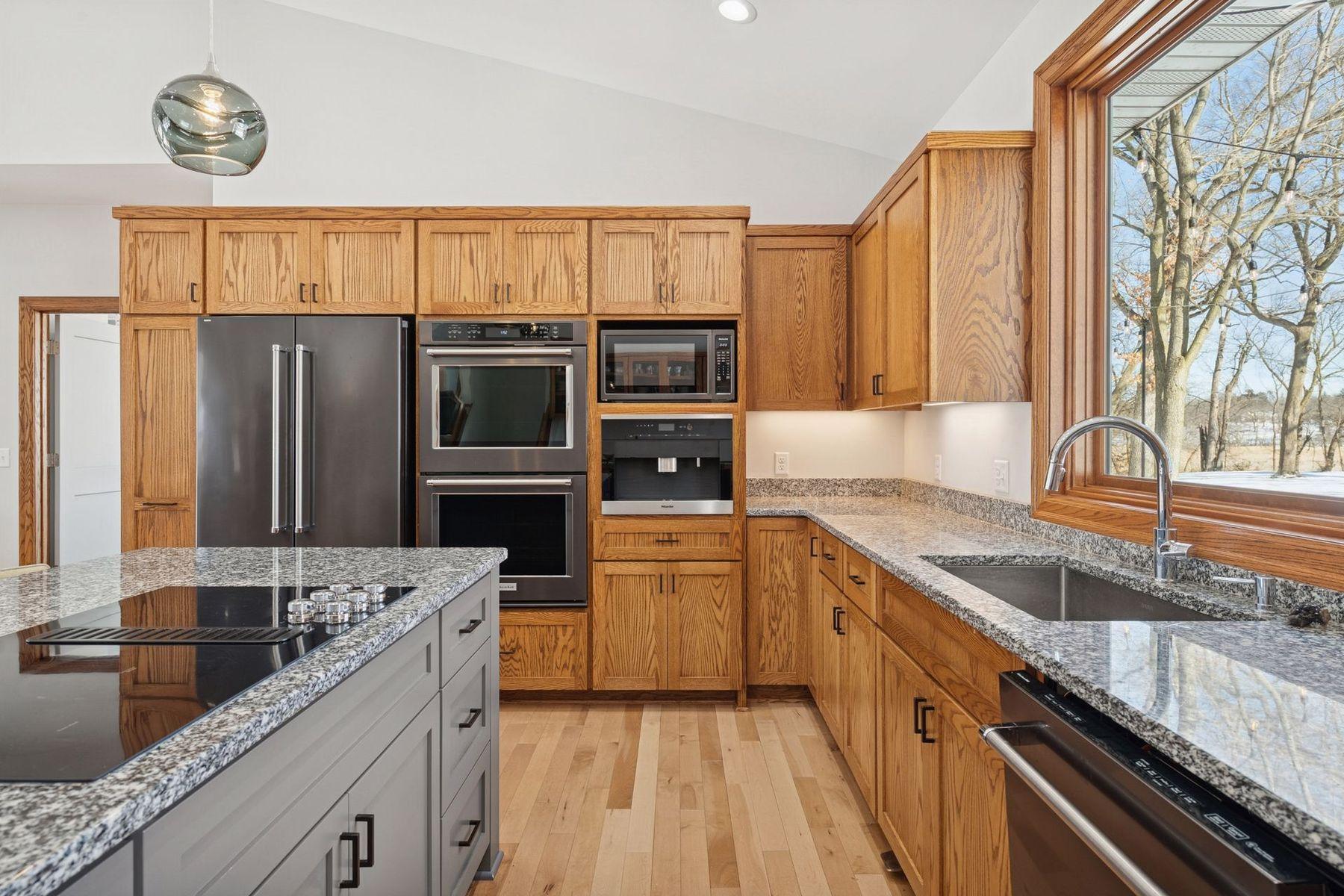 5517 Dickson Road Property Photo 28