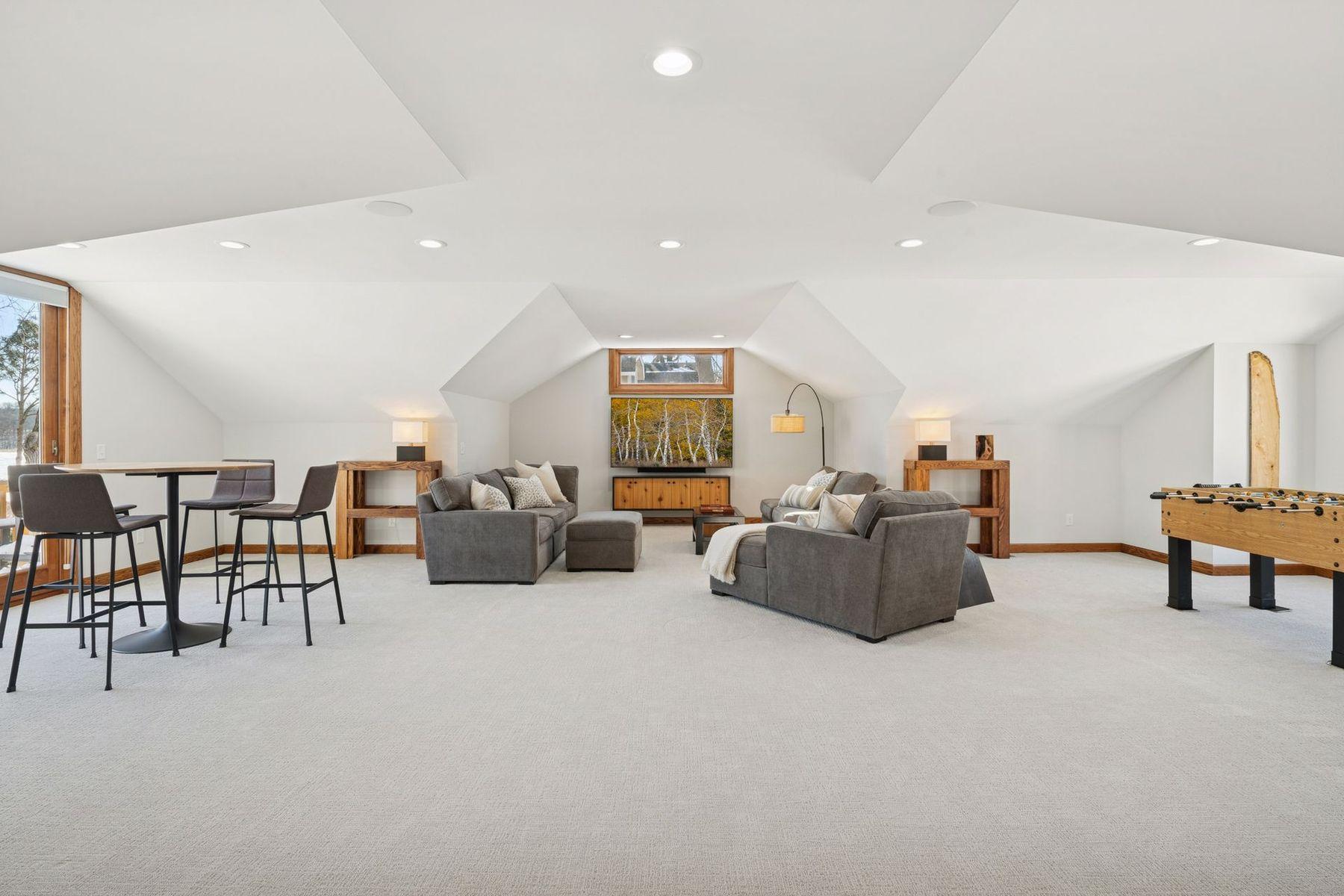 5517 Dickson Road Property Photo 40