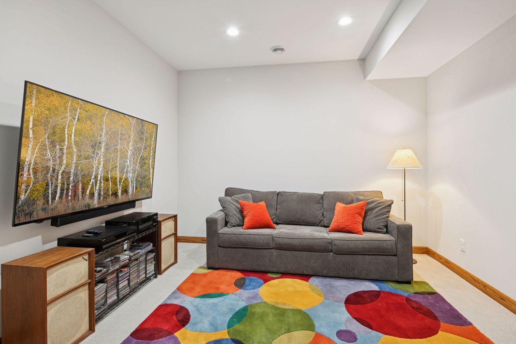 5517 Dickson Road Property Photo 44
