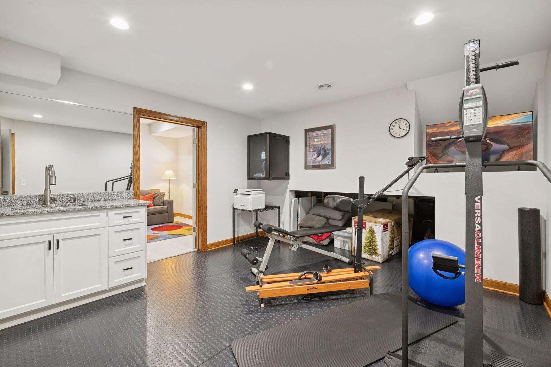 5517 Dickson Road Property Photo 49