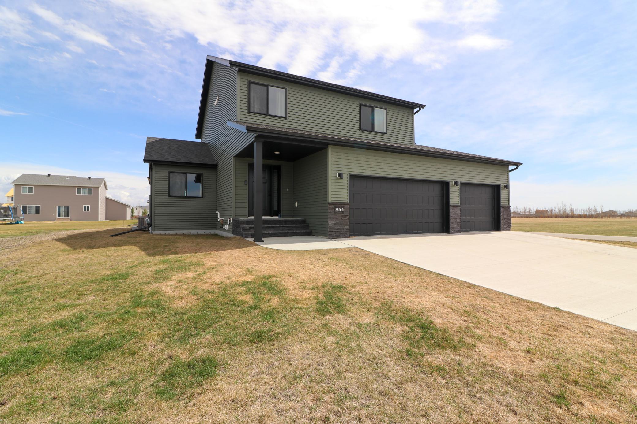 10366 73rd Street S Property Photo 2