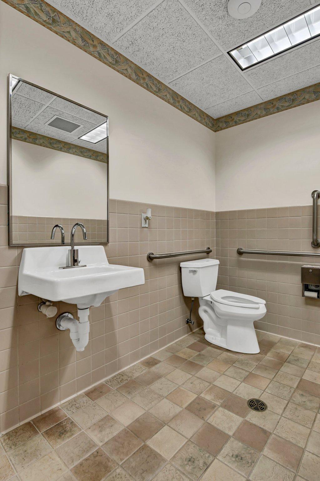 1511 Northway Drive Property Photo 45