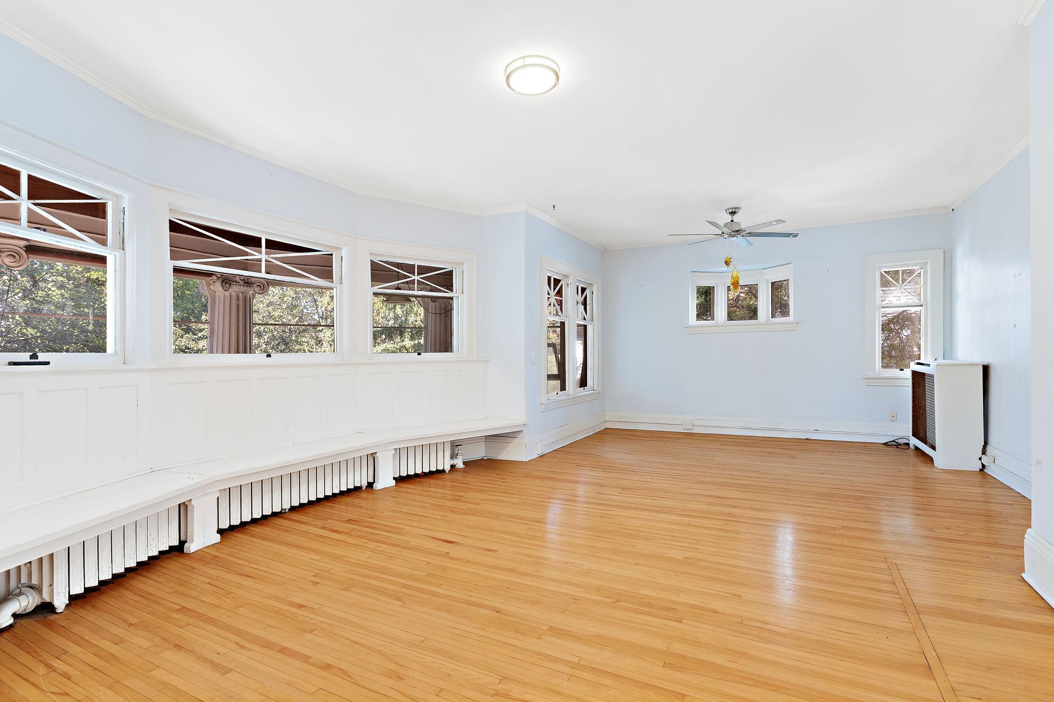 3013 James Avenue S Property Photo 18
