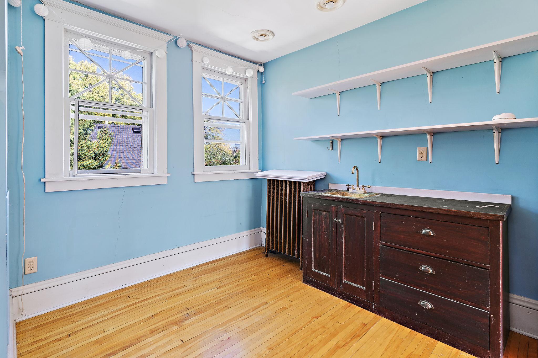 3013 James Avenue S Property Photo 29