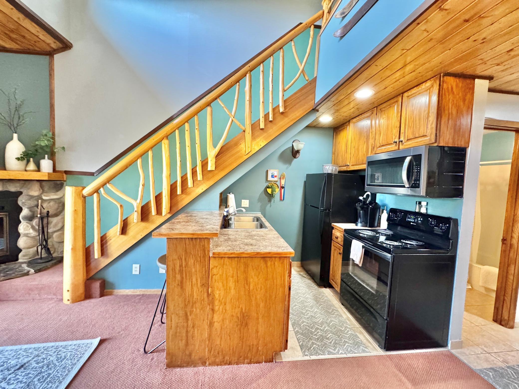 113 Bridge Run Lane A Property Photo 10