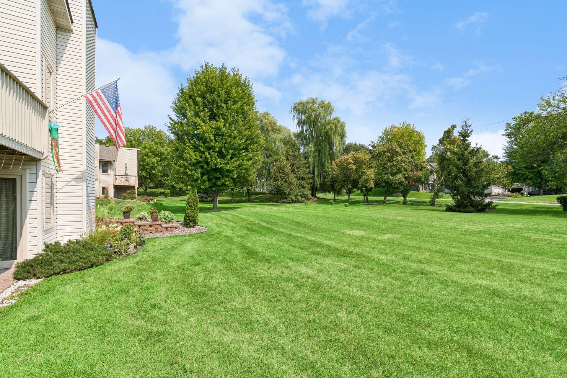 4122 Goldenrod Lane N Property Photo 1