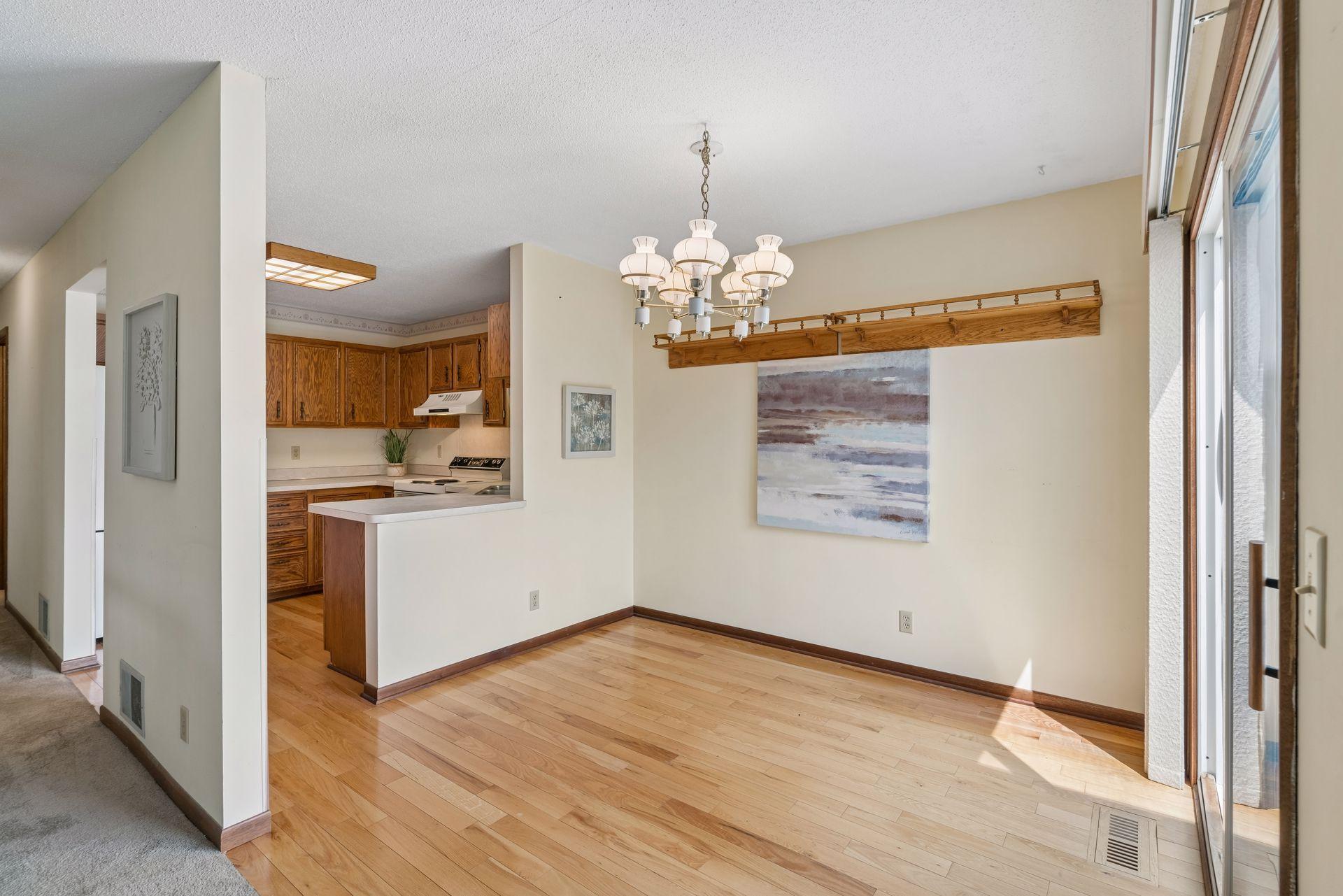 4122 Goldenrod Lane N Property Photo 12