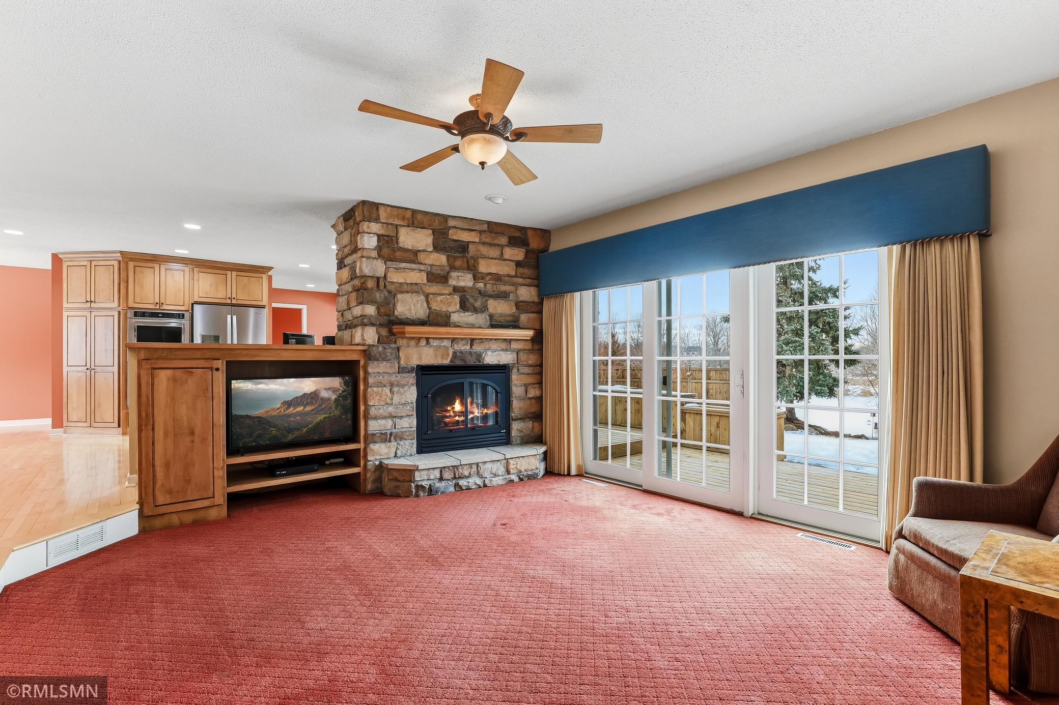18455 95th Place N Property Photo 4