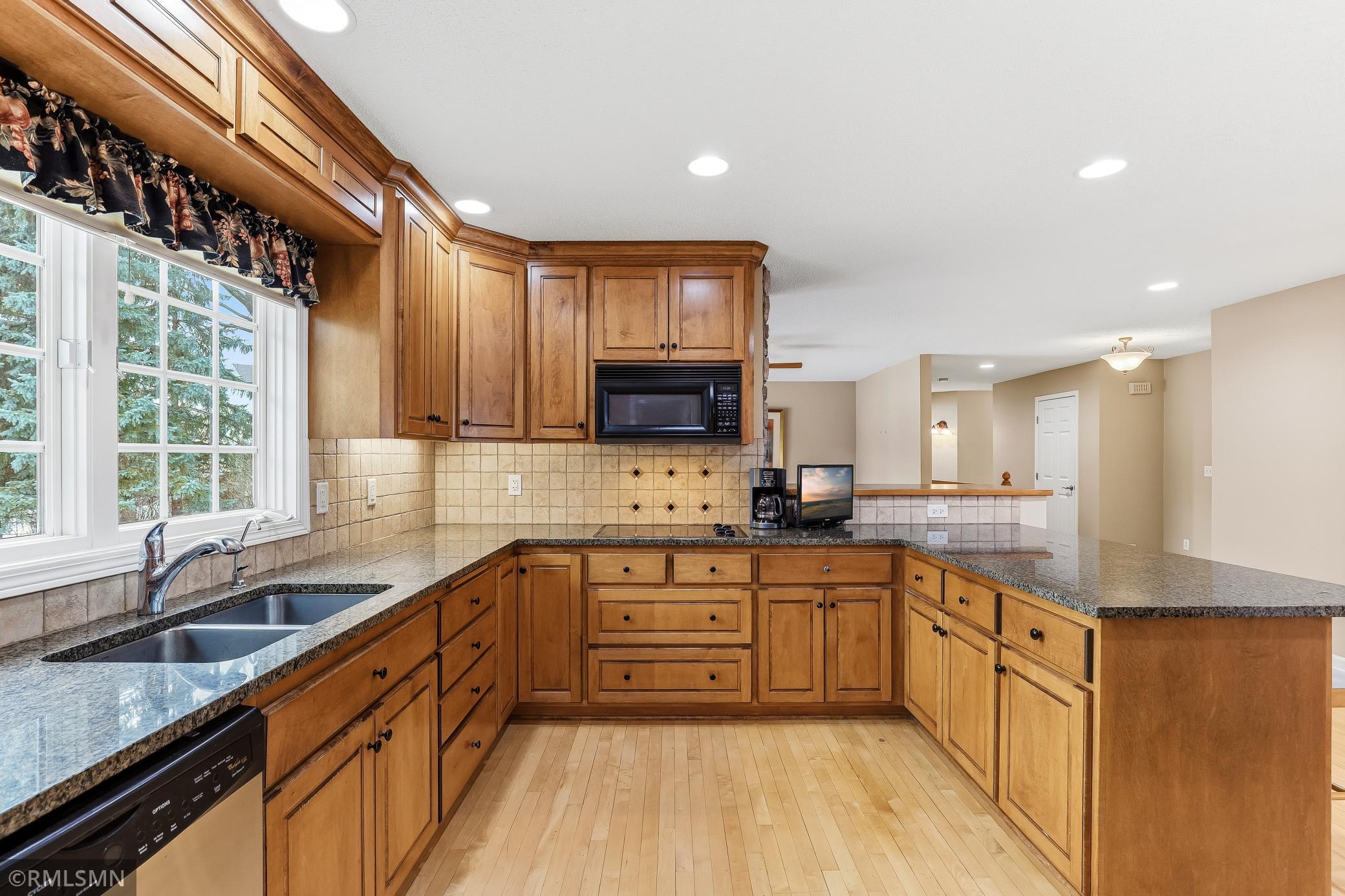 18455 95th Place N Property Photo 8