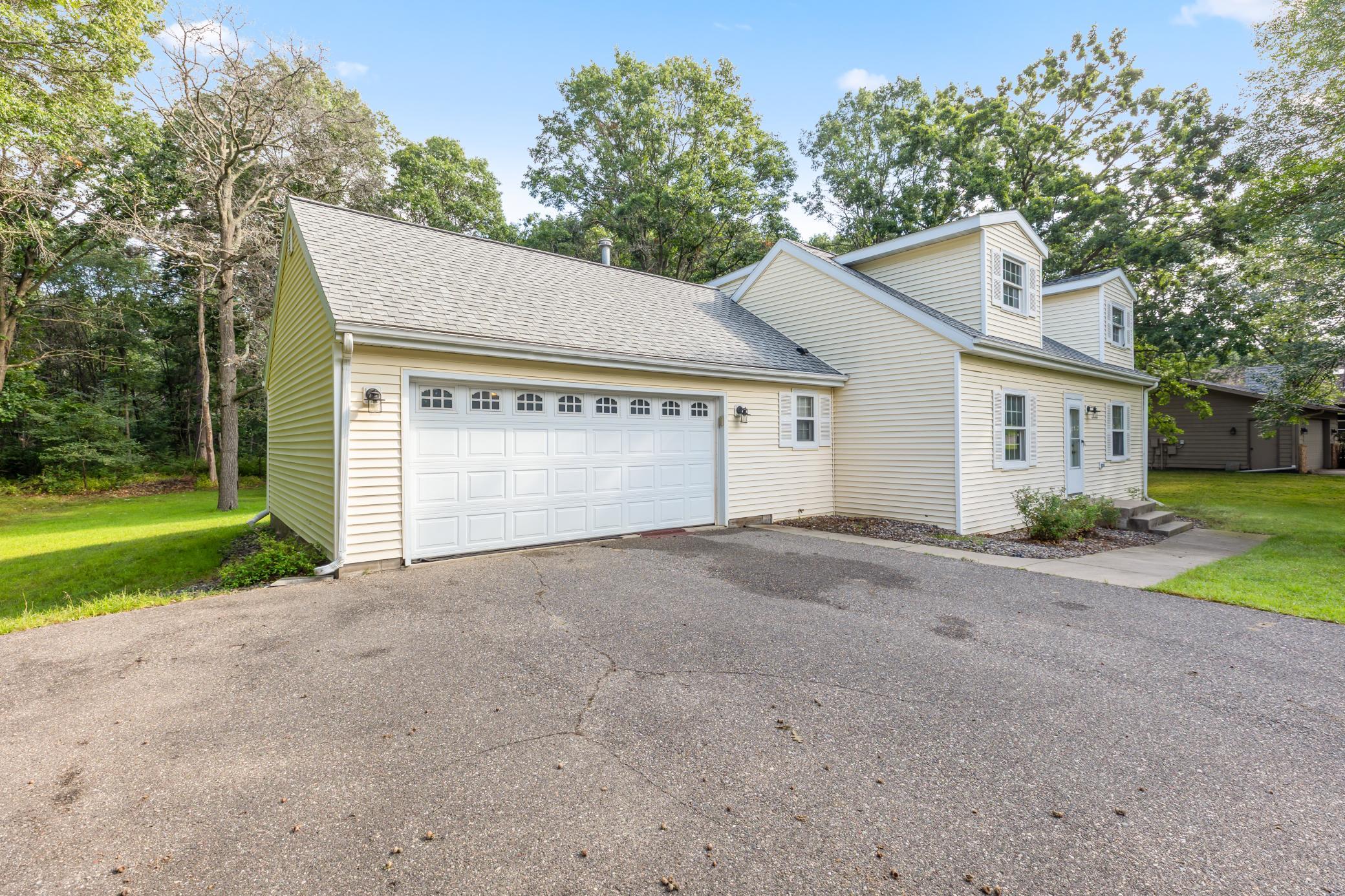 8378 Red Pine Circle Property Photo 3
