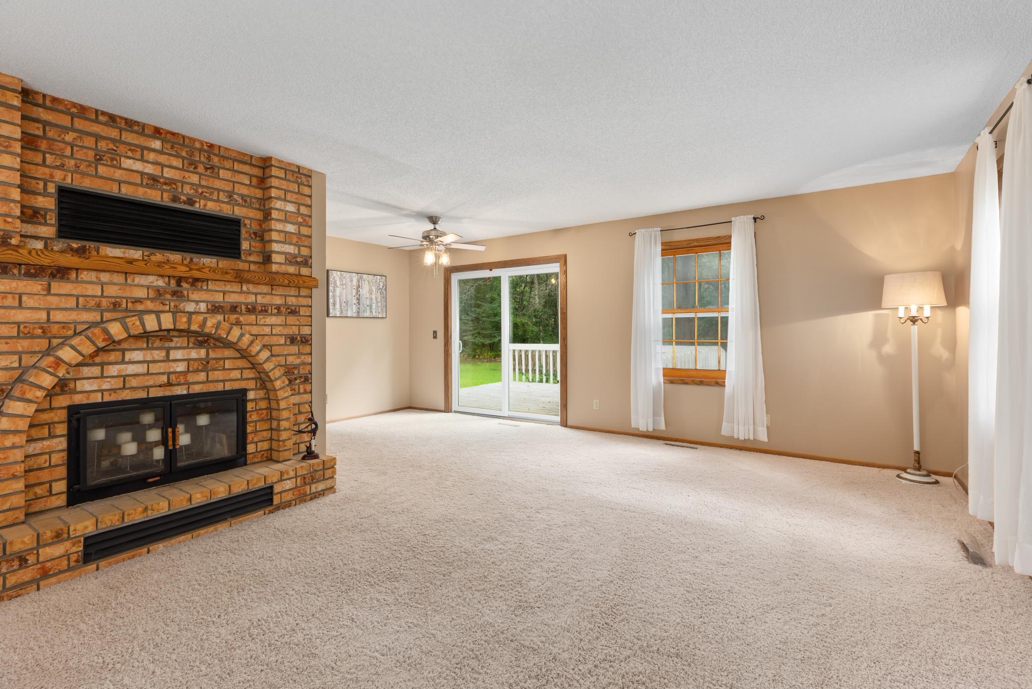 8378 Red Pine Circle Property Photo 6