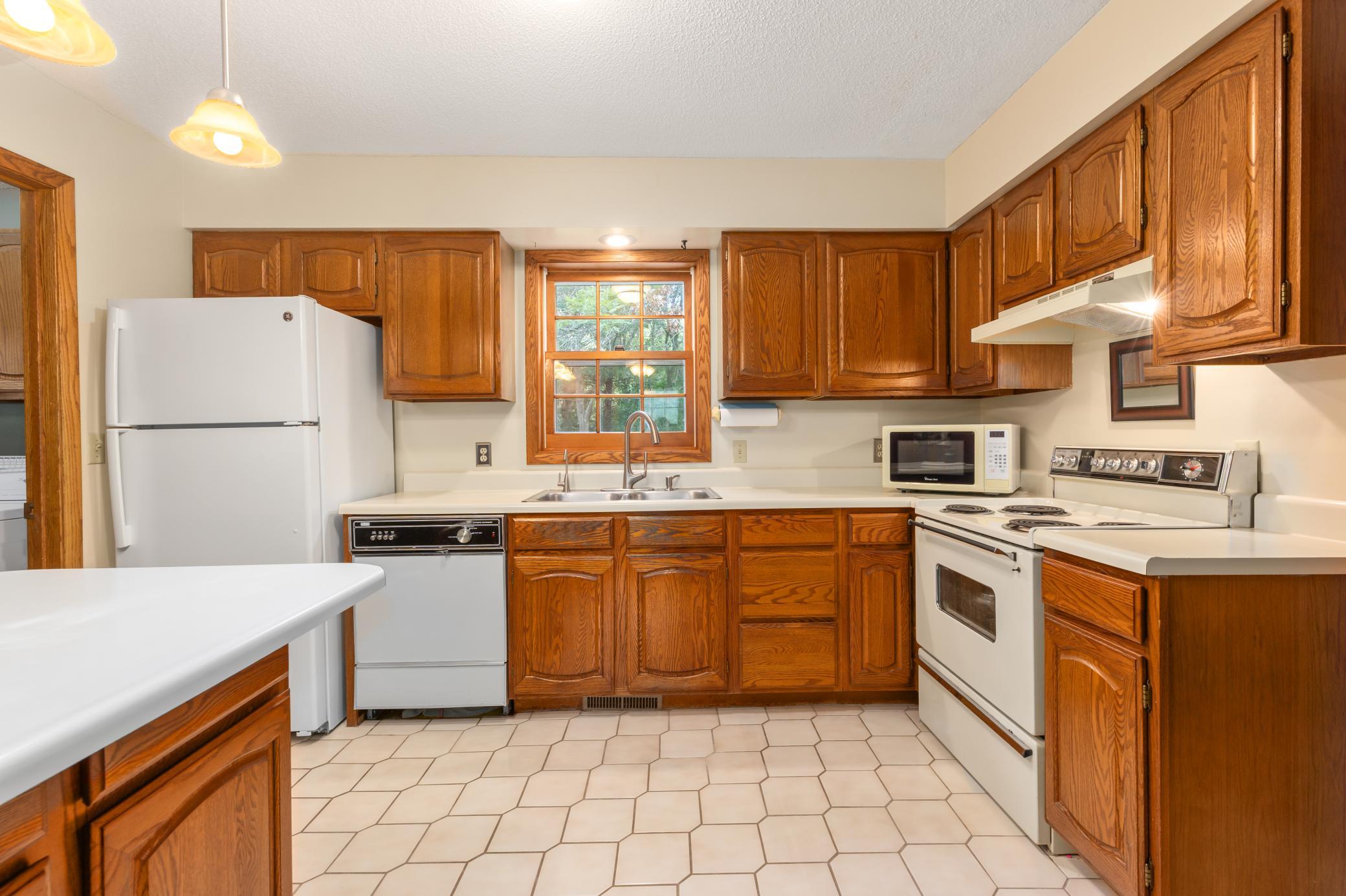 8378 Red Pine Circle Property Photo 13