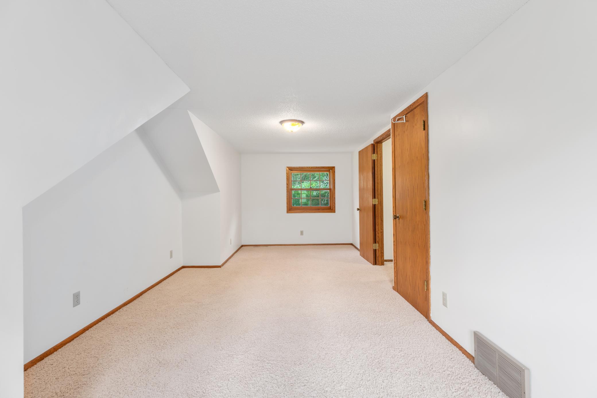 8378 Red Pine Circle Property Photo 21