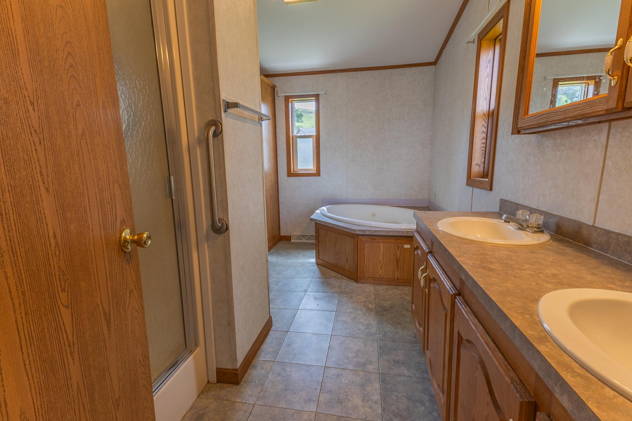 327 Parkside Drive Se Property Photo 19