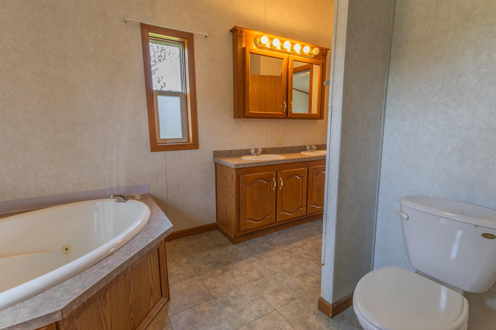 327 Parkside Drive Se Property Photo 20