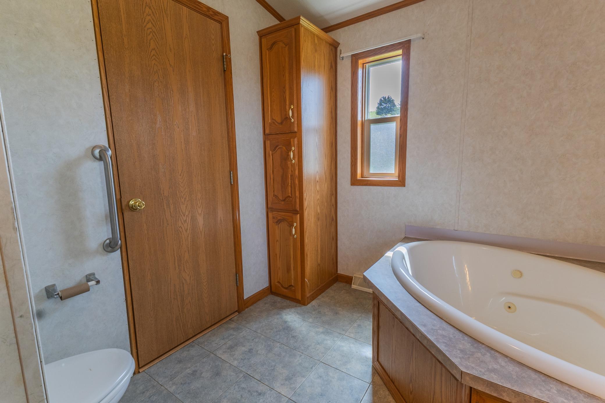 327 Parkside Drive Se Property Photo 22