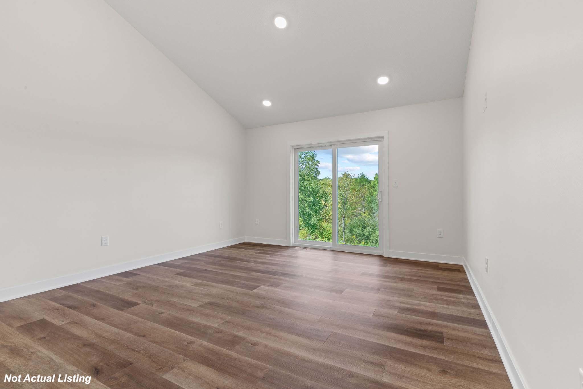 411 Finvold Street Property Photo 10