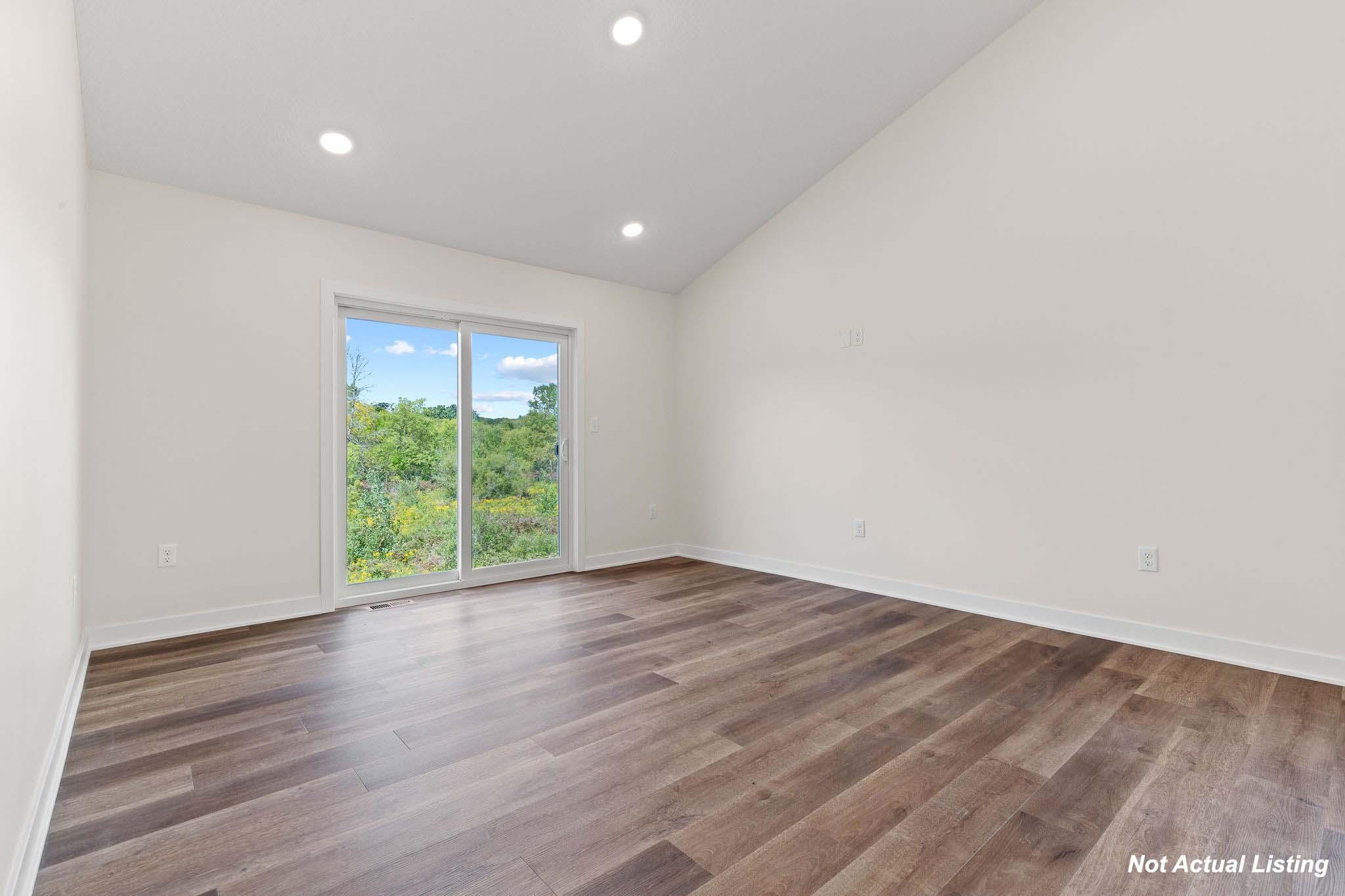 411 Finvold Street Property Photo 11