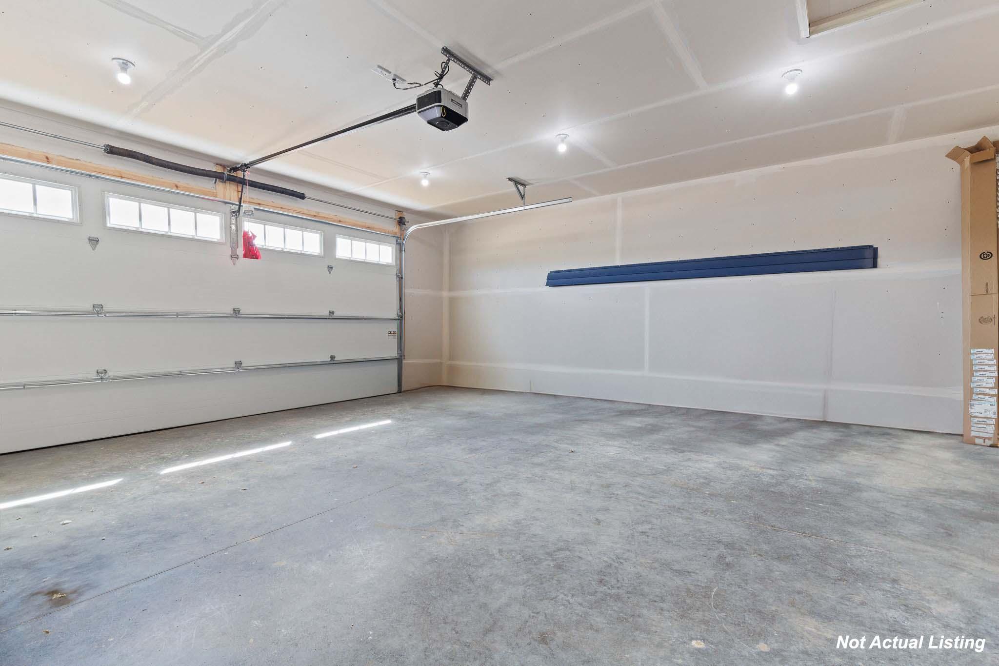 411 Finvold Street Property Photo 25